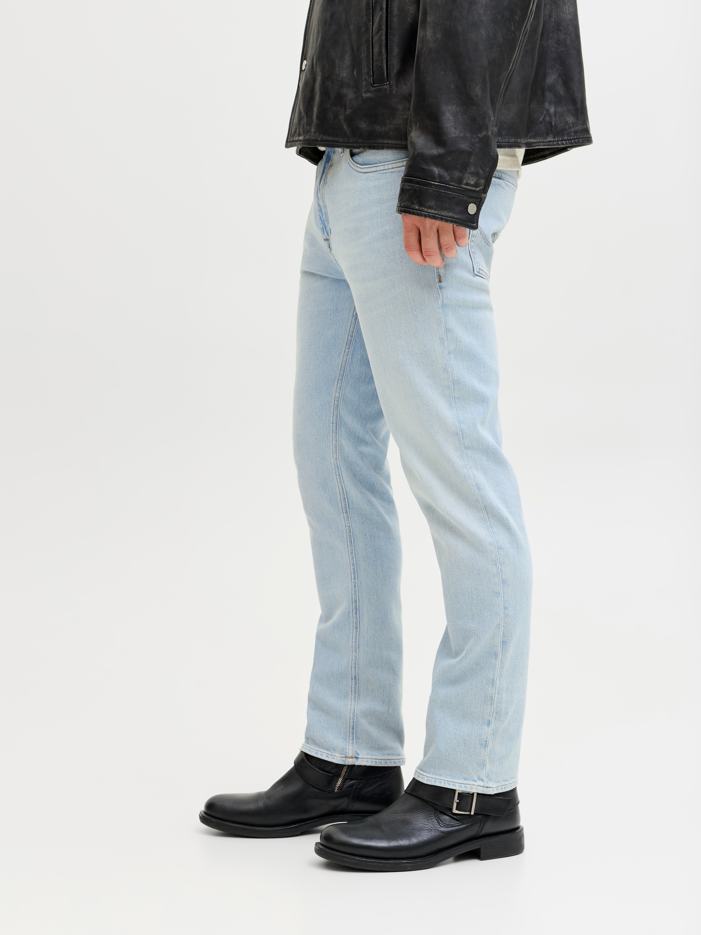 Jack & Jones Regular-fit-Jeans »JJICLARK im Used-Look, Stretchkomfort und niedrige Leibhöhe« Baumwollmischung, regular fit