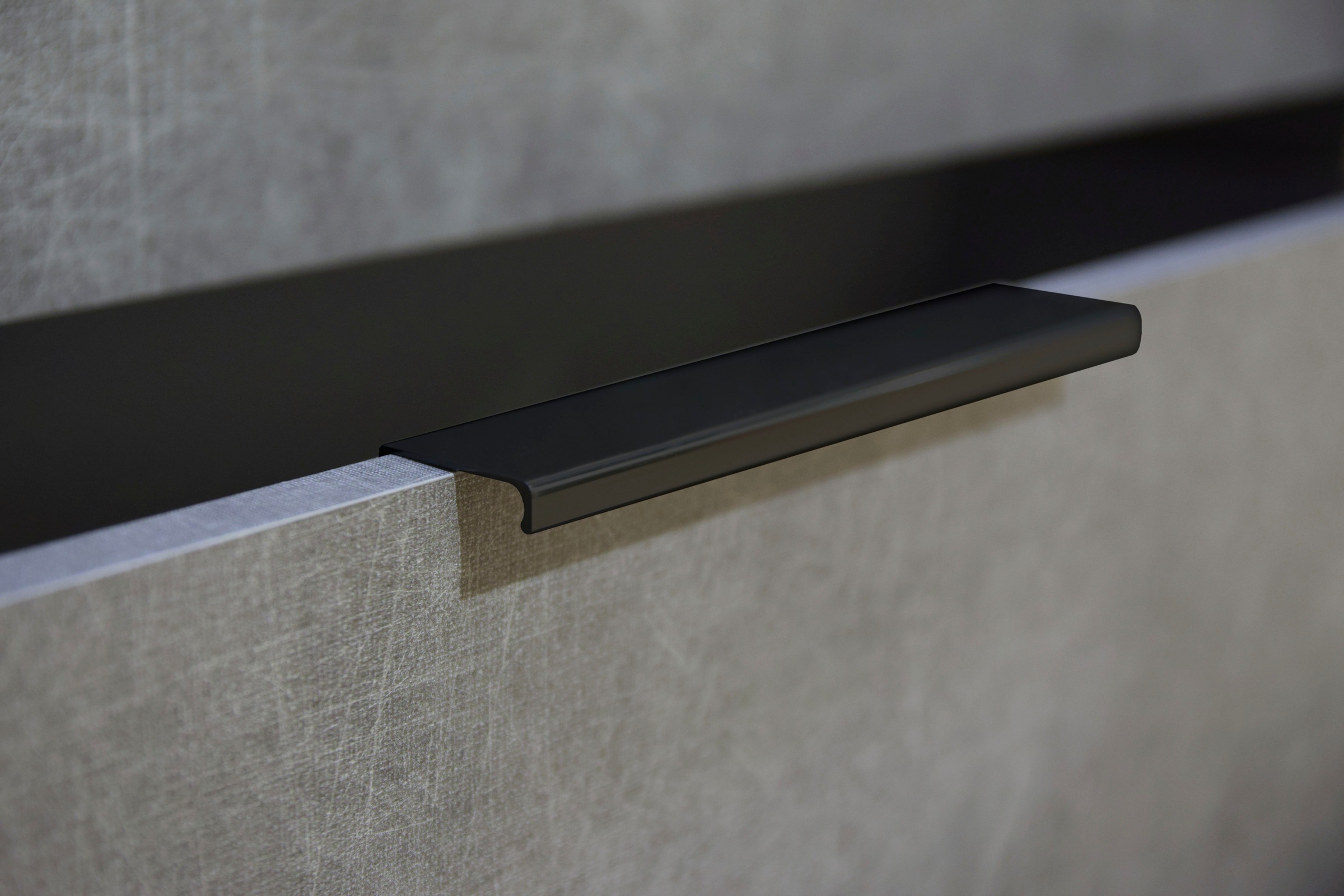 Wimex Nachtkommode »Level36 black C by fresh to go« mit Glaselementen auf der Front, soft-close Funktion, 54cm breit