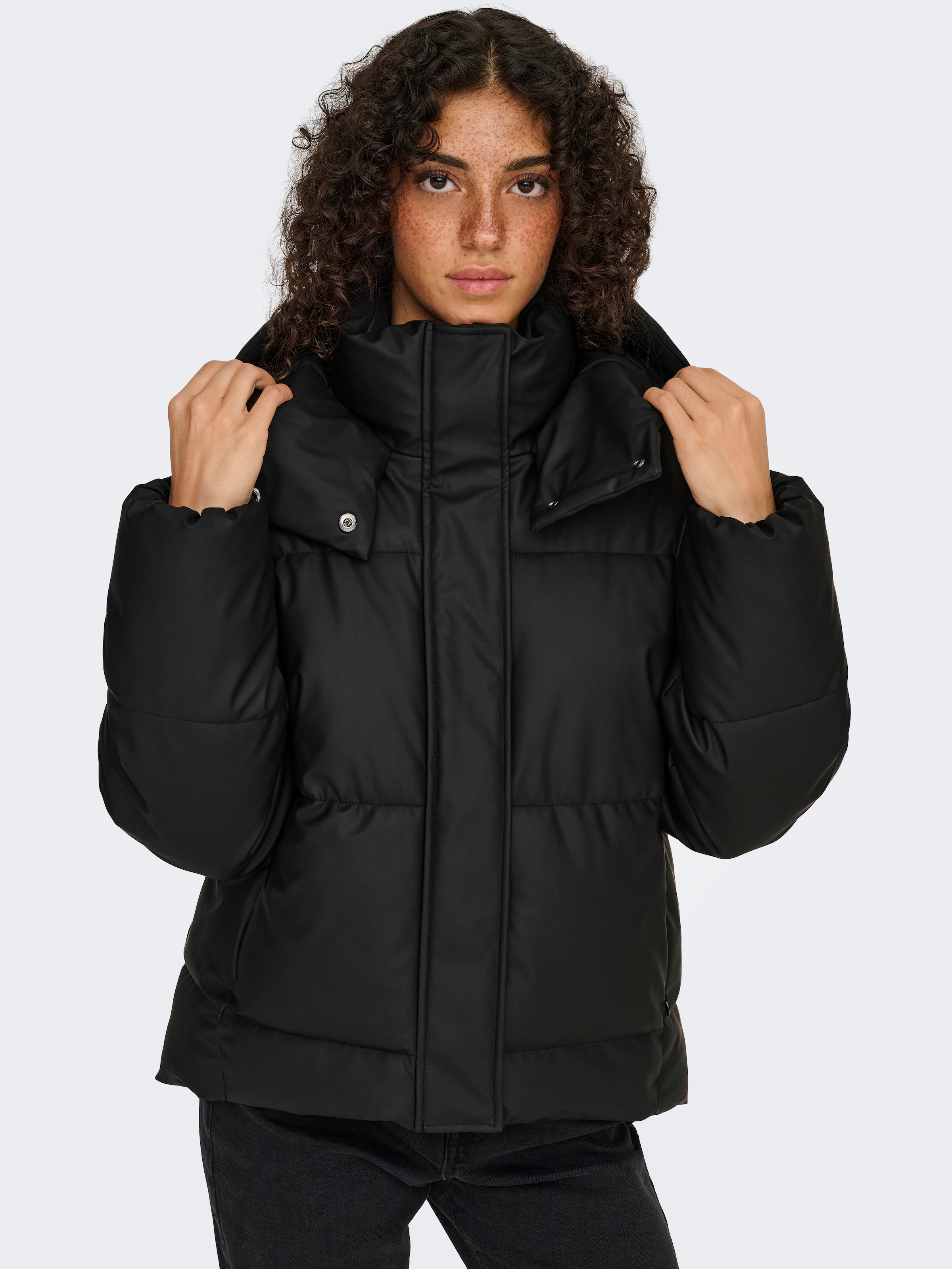 ONLY Steppjacke »ONLAGNES COATED PUFFER JACKET OTW« mit Kapuze