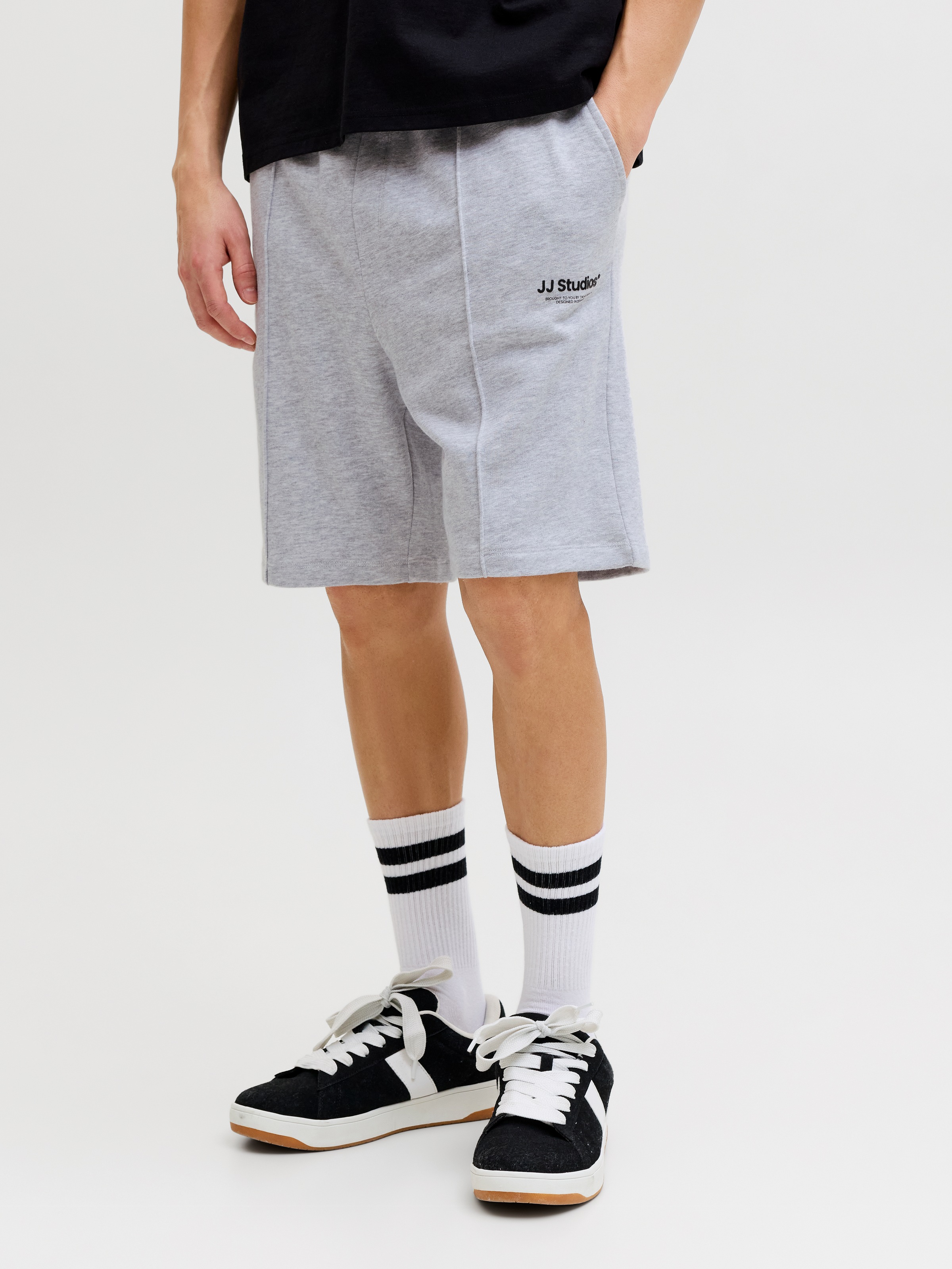 Jack & Jones Sweatshorts »JPSTKANE SOHO SWEAT SHORTS MID SN«  Baumwollmischung, loose fit
