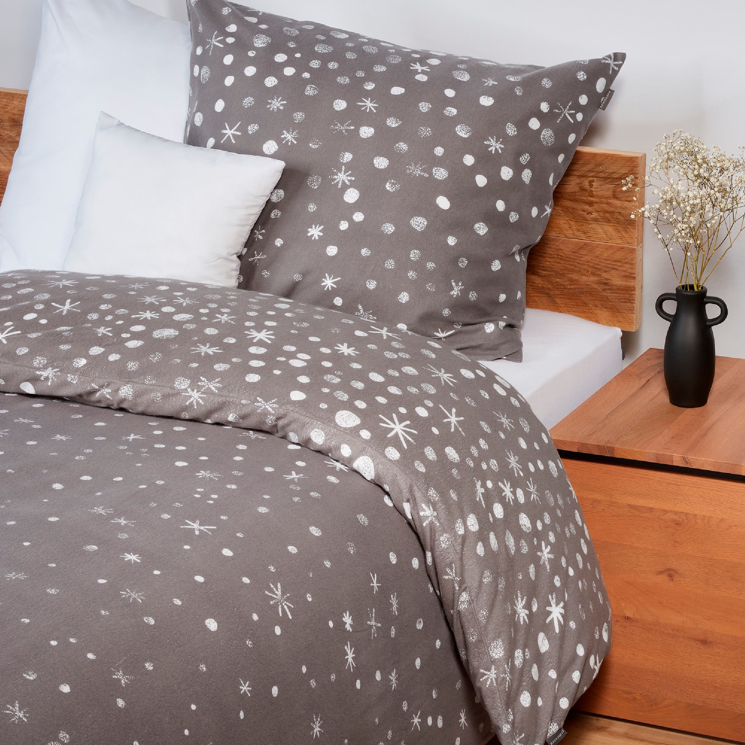 Schiesser Bettwäsche »Runa aus weicher Baumwolle mit coolem Winter-Print« 2 Stk. tlg. MADE IN GREEN by OEKO-TEX®-zertifiziert