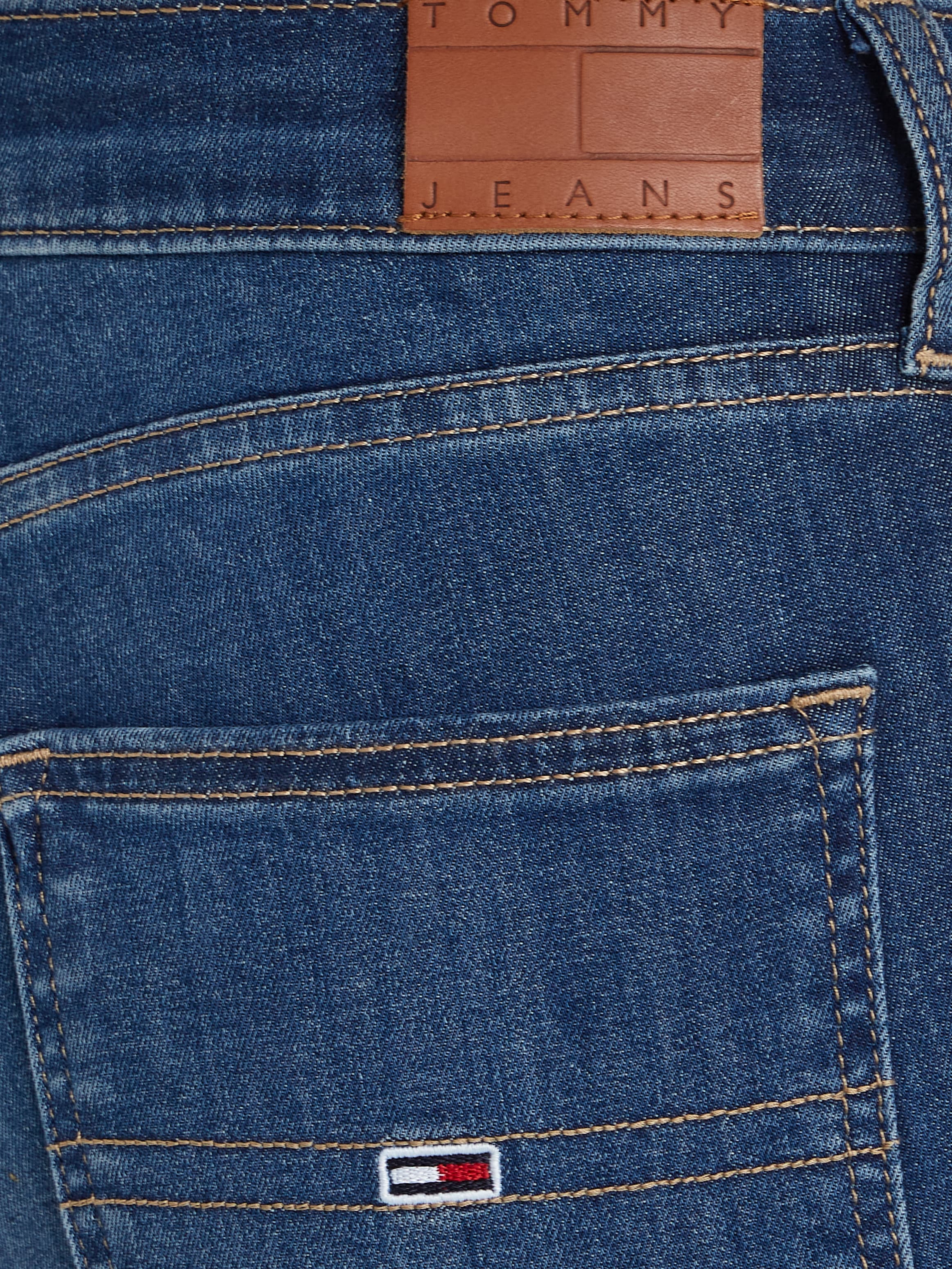 Tommy Jeans Skinny-fit-Jeans »Sylvia High Rise Skinny«, mit Logo-Badge