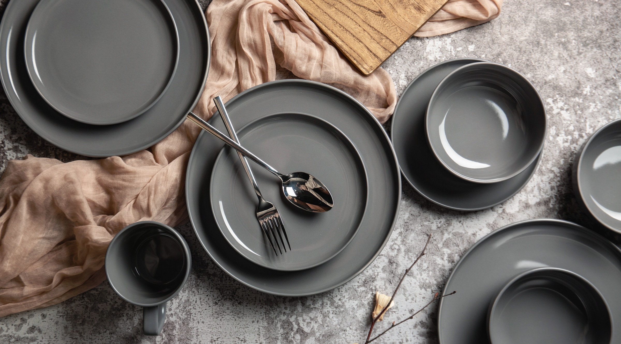 OTTO home Geschirr-Set »Tommik, außen matt, innen glänzend« spülmaschinenfest und mikrowellengeeignet