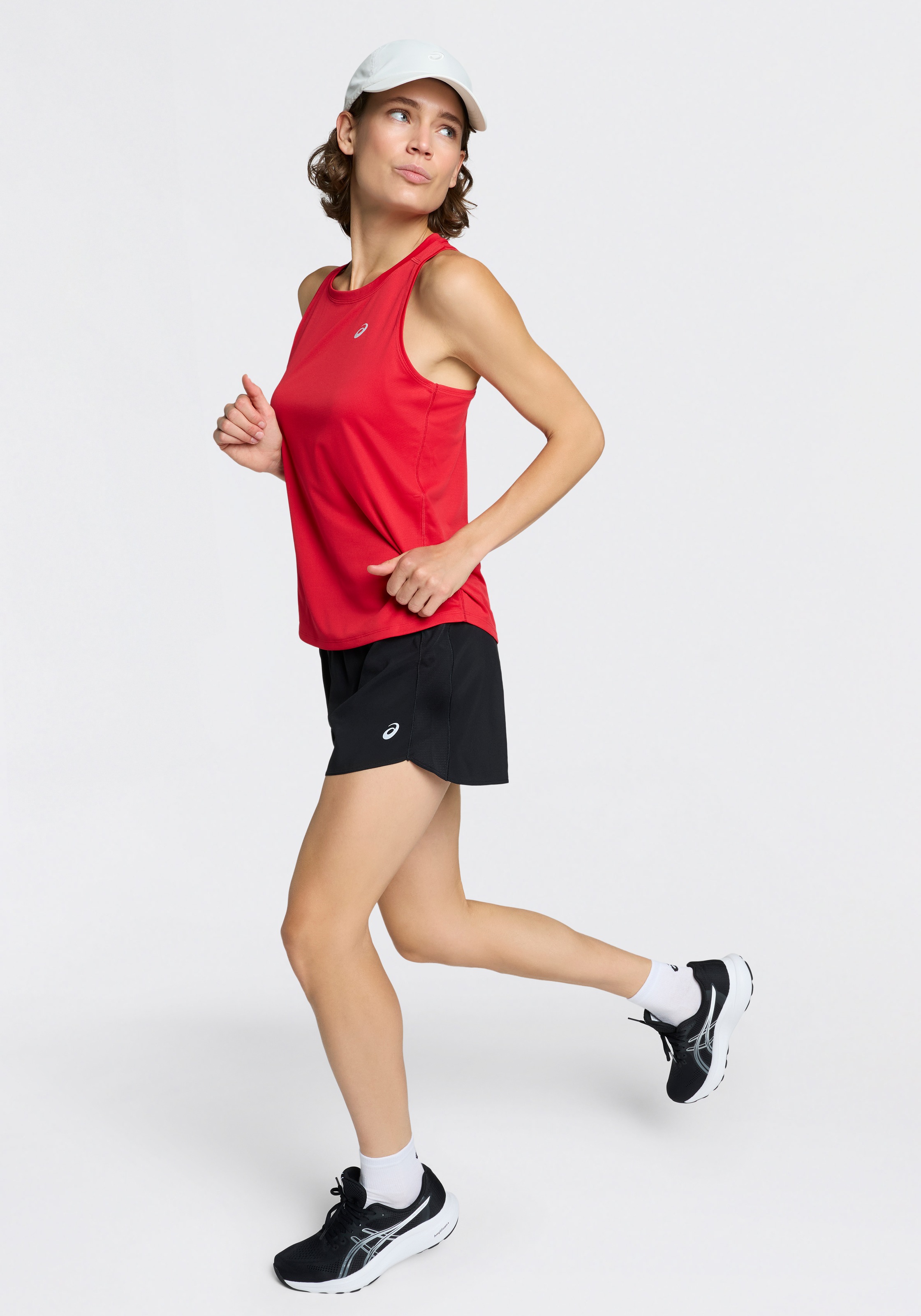 Asics Laufshorts »ASICS CORE 4IN SHORT«  mit seitlichem Einsatz, bequeme Passform, weit geschnittene Form