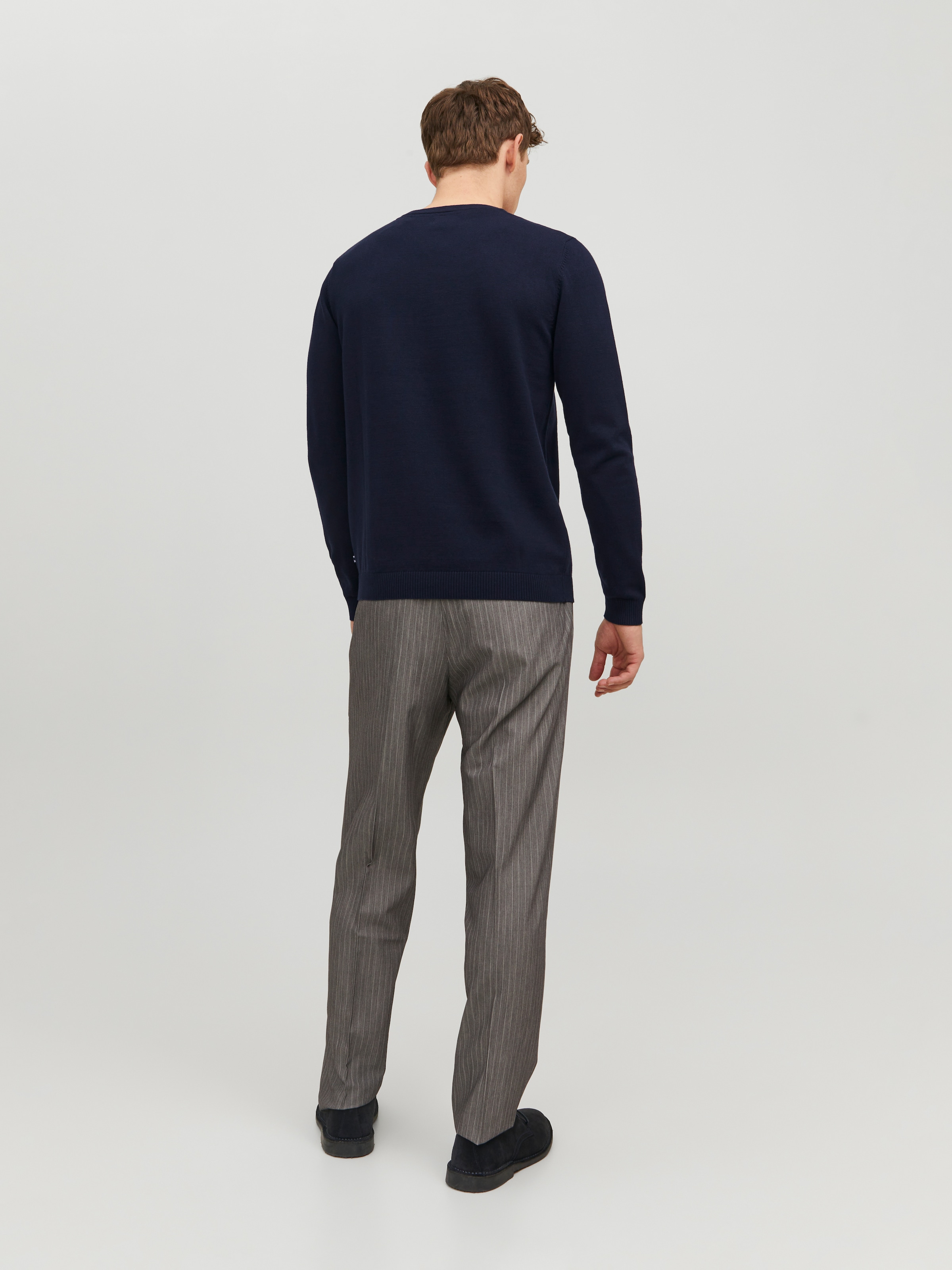 Jack & Jones V-Ausschnitt-Pullover »JJEBASIC mit V-Ausschnitt, ideal für Herbst und Alltag« unifarben, modisch, slim fit, Baumwolle, V-Ausschnitt