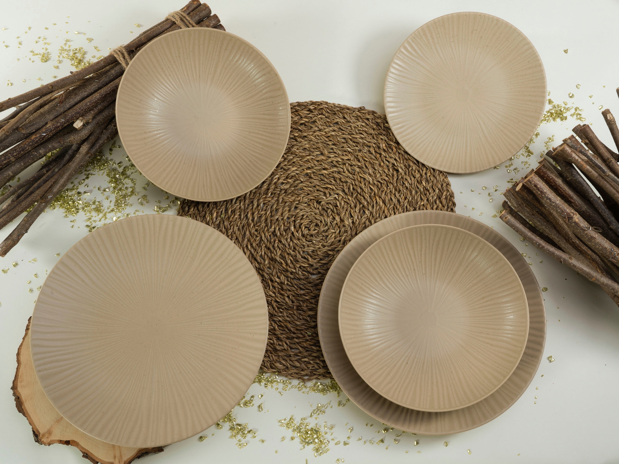 CreaTable Teller-Set »Vesuvio Sand«, (Set, 12 tlg.), seidenmatte Glasur, ausdrucksstarkes Relief