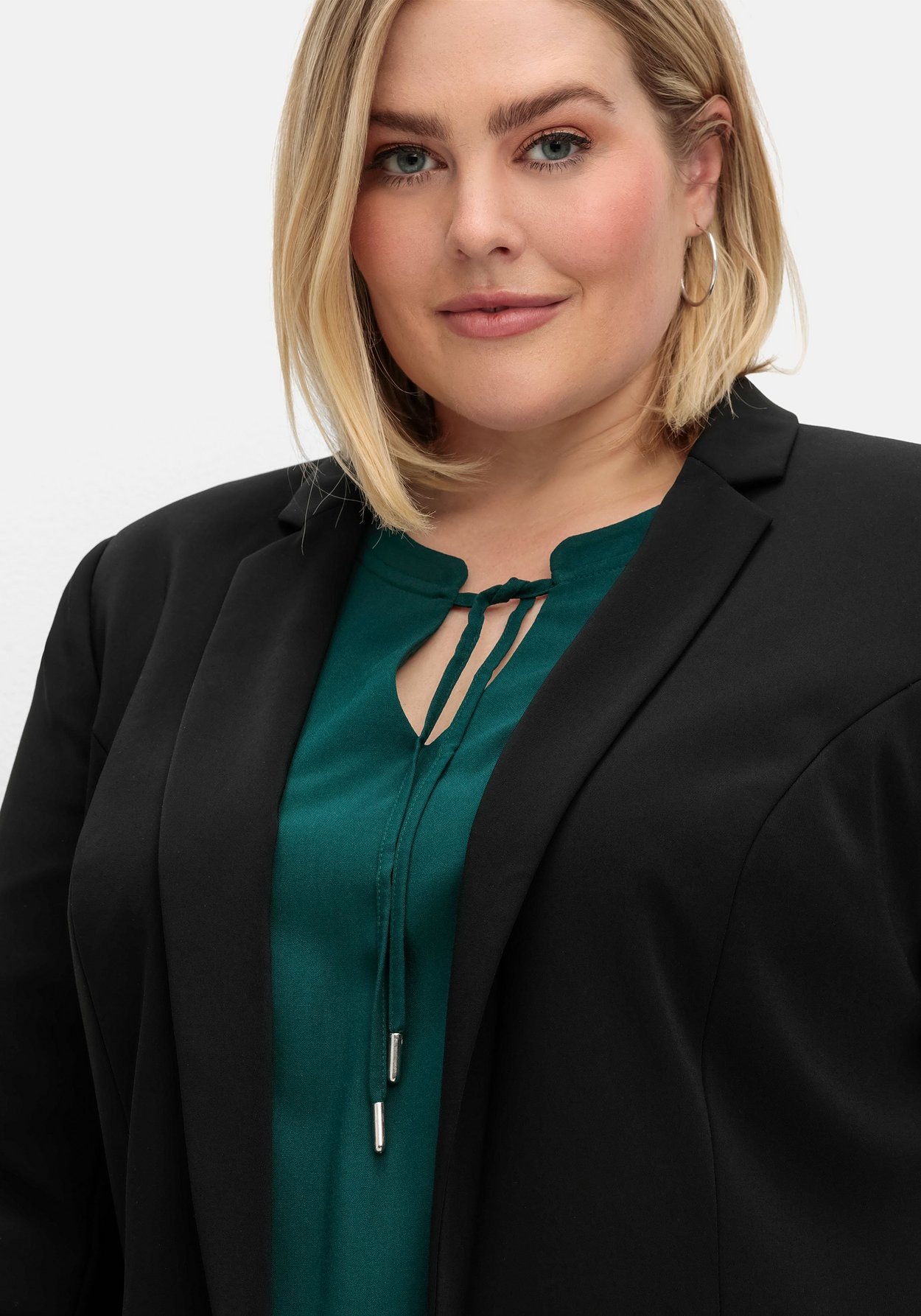 Sheego Longblazer »Verschlussloser Longblazer mit 3/4-Arm und fixierten Falten«