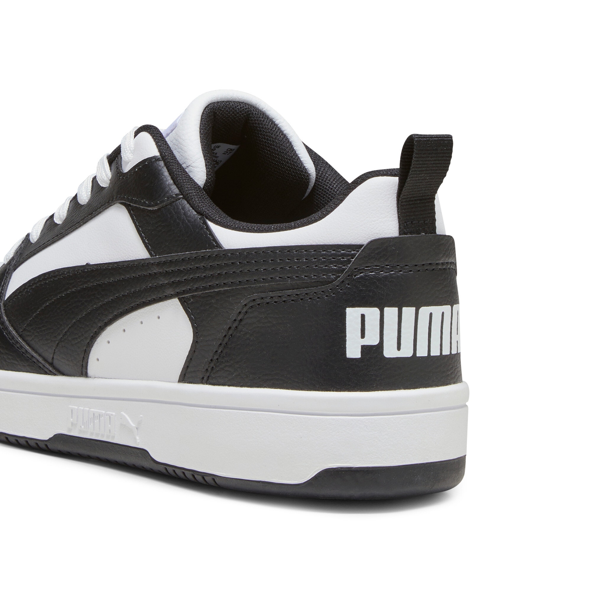 PUMA Sneaker »REBOUND V6 LOW«  niedrig geschnitten, mit Schnürverschluss, aus getrommeltem Leder