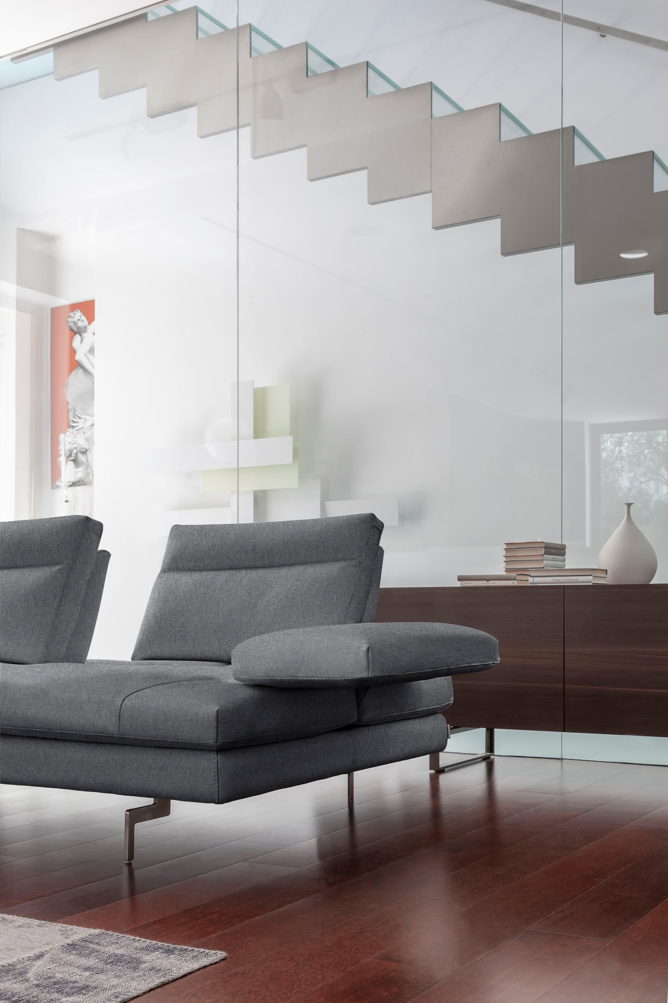 CALIA ITALIA 3,5-Sitzer »Toby Wing, italienisches Designsofa mit erstklassigem Sitzkomfort«, inklusive Sitztiefenverstellung, Füße in Chrom glänzend
