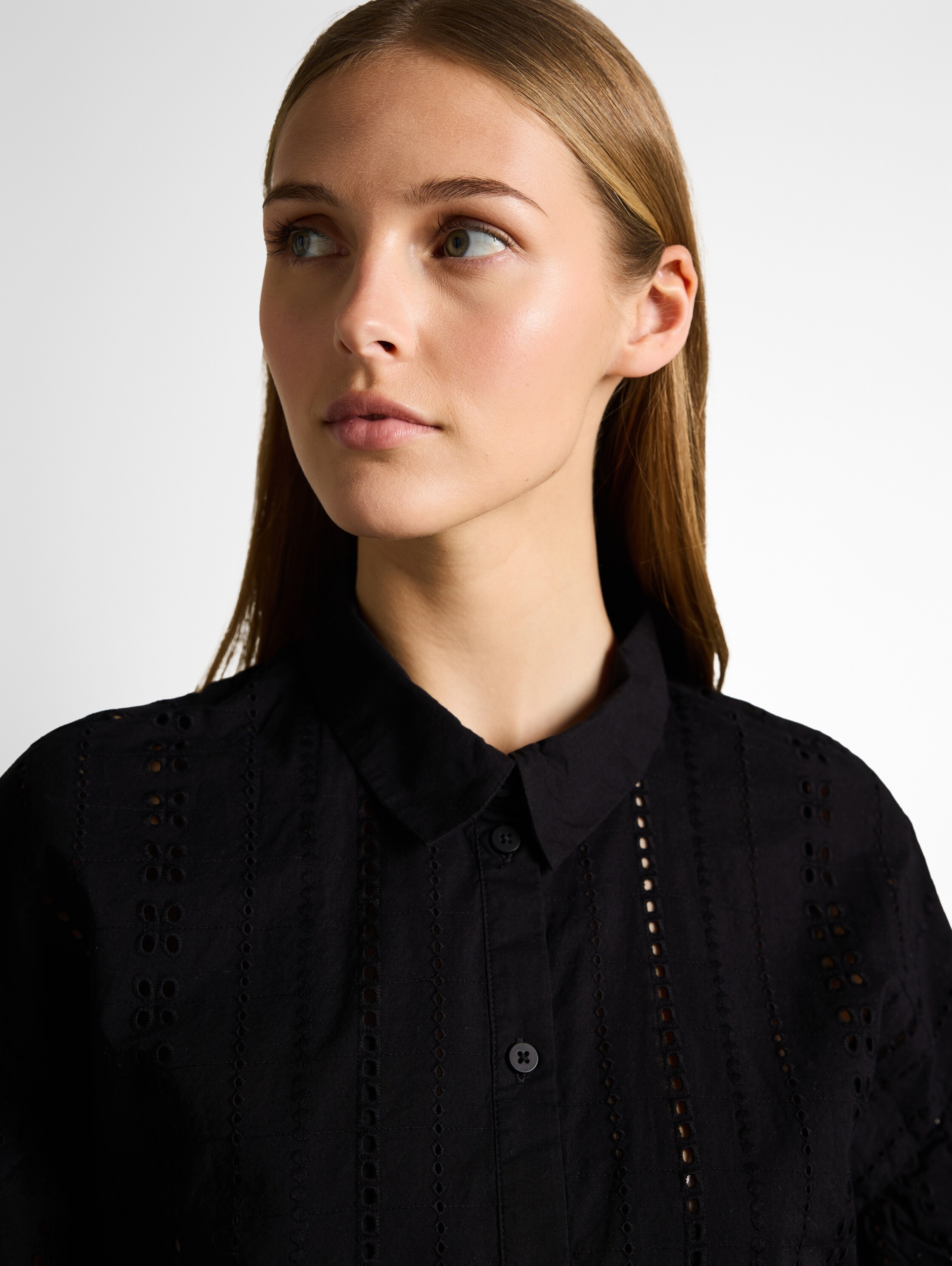 TOM TAILOR Denim Hemdblusenkleid Ohne Taschen Sommerkleid mit Häkel-Details