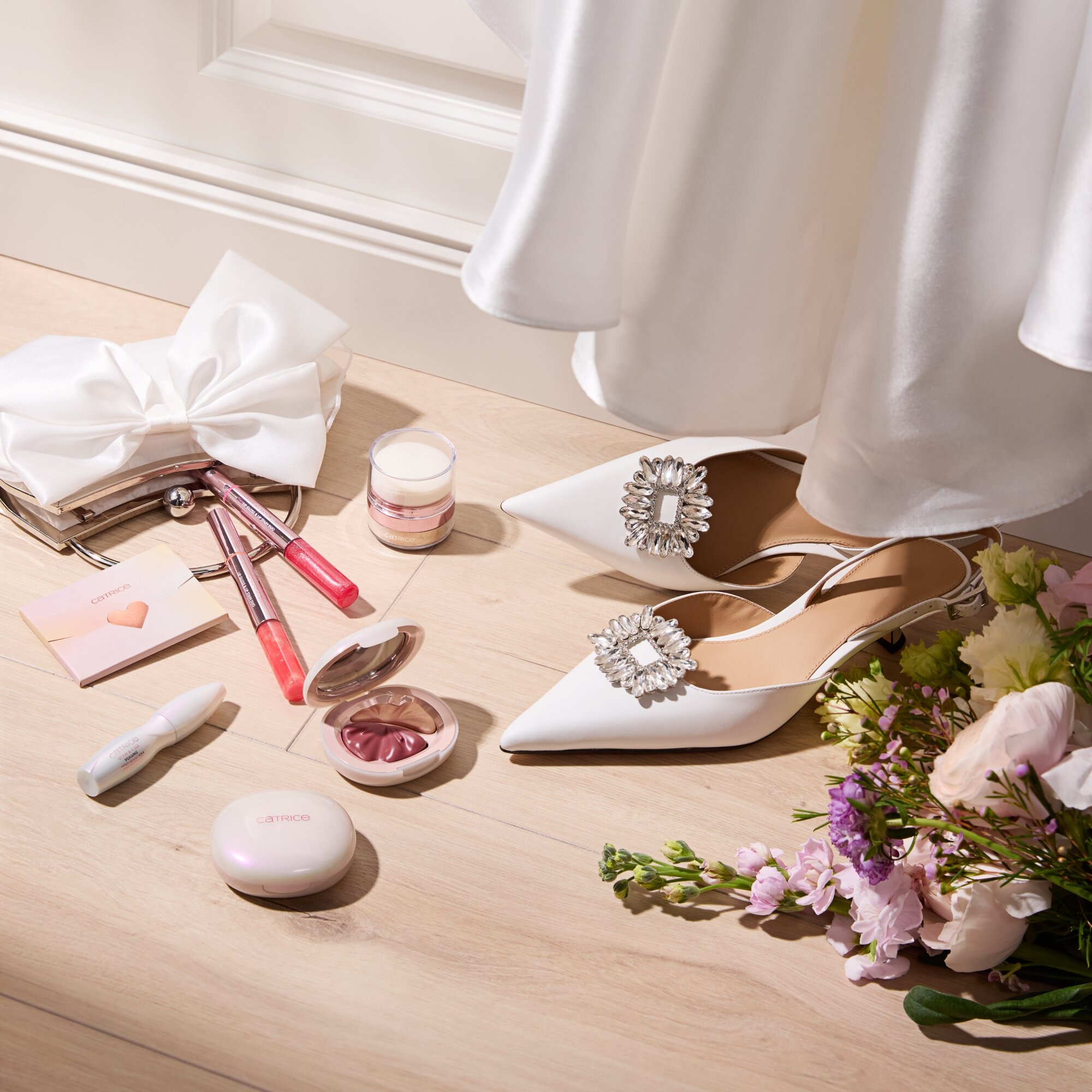 Catrice Highlighter-Palette »BRIDES & BESTIES BLUSH & HIGHLIGHTER DUO« für einen strahlenden Wedding-Glow