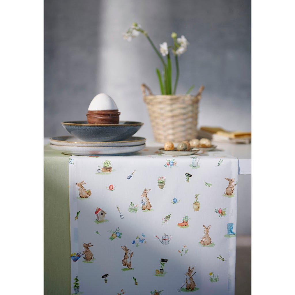 APELT Tischläufer »6812 HAPPY EASTER, Osterdeko, Ostern«, (1 St.), Digitaldruck, modisches Design mit verspielten Häschen im Garten