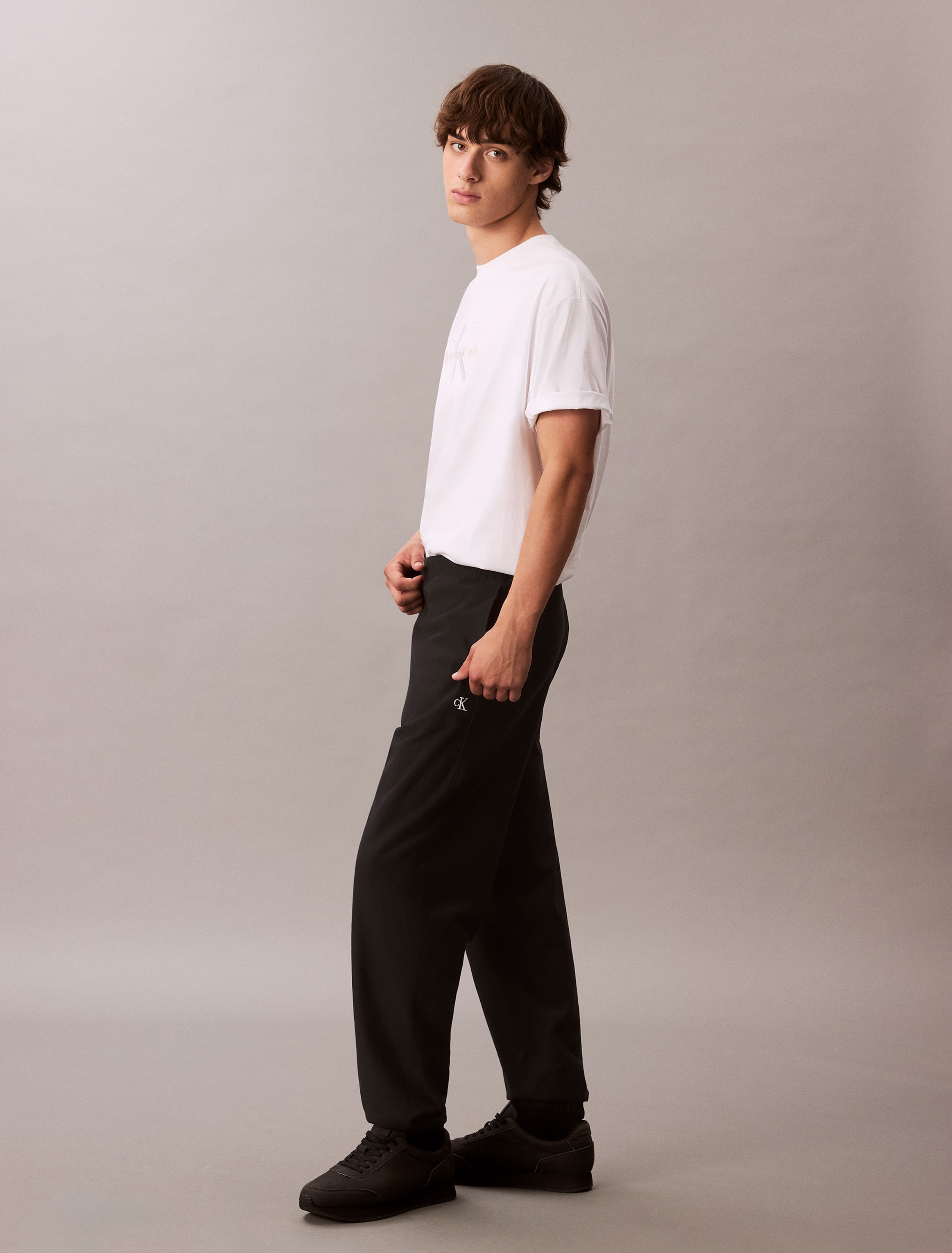 Calvin Klein Jeans Sweathose »PREMIUM TERRY MONOGRAM JOGGER«, Mit elastischem Bund