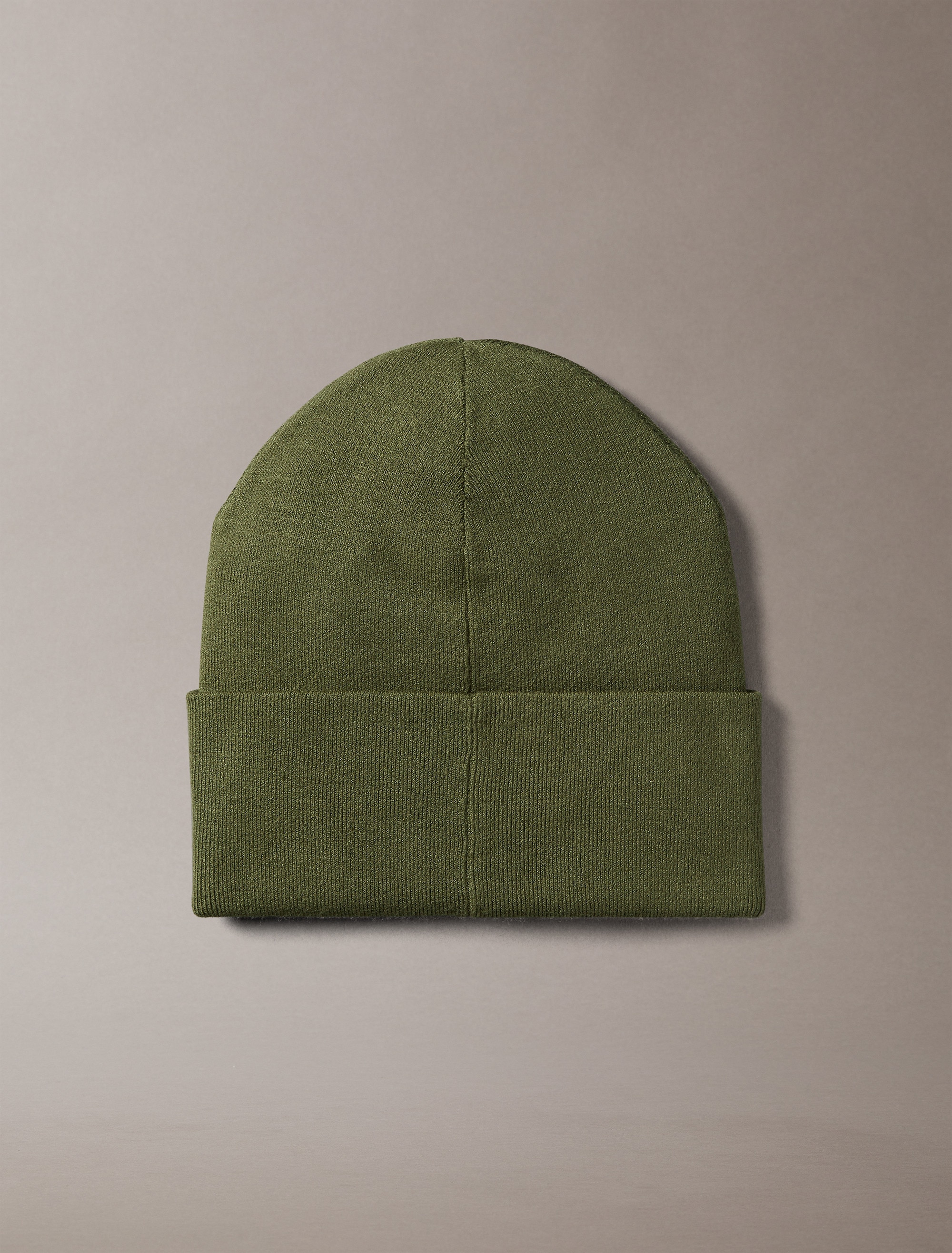 Calvin Klein Strickmütze »MONOLOGO PATCH BEANIE«, Perfekt für den Alltag