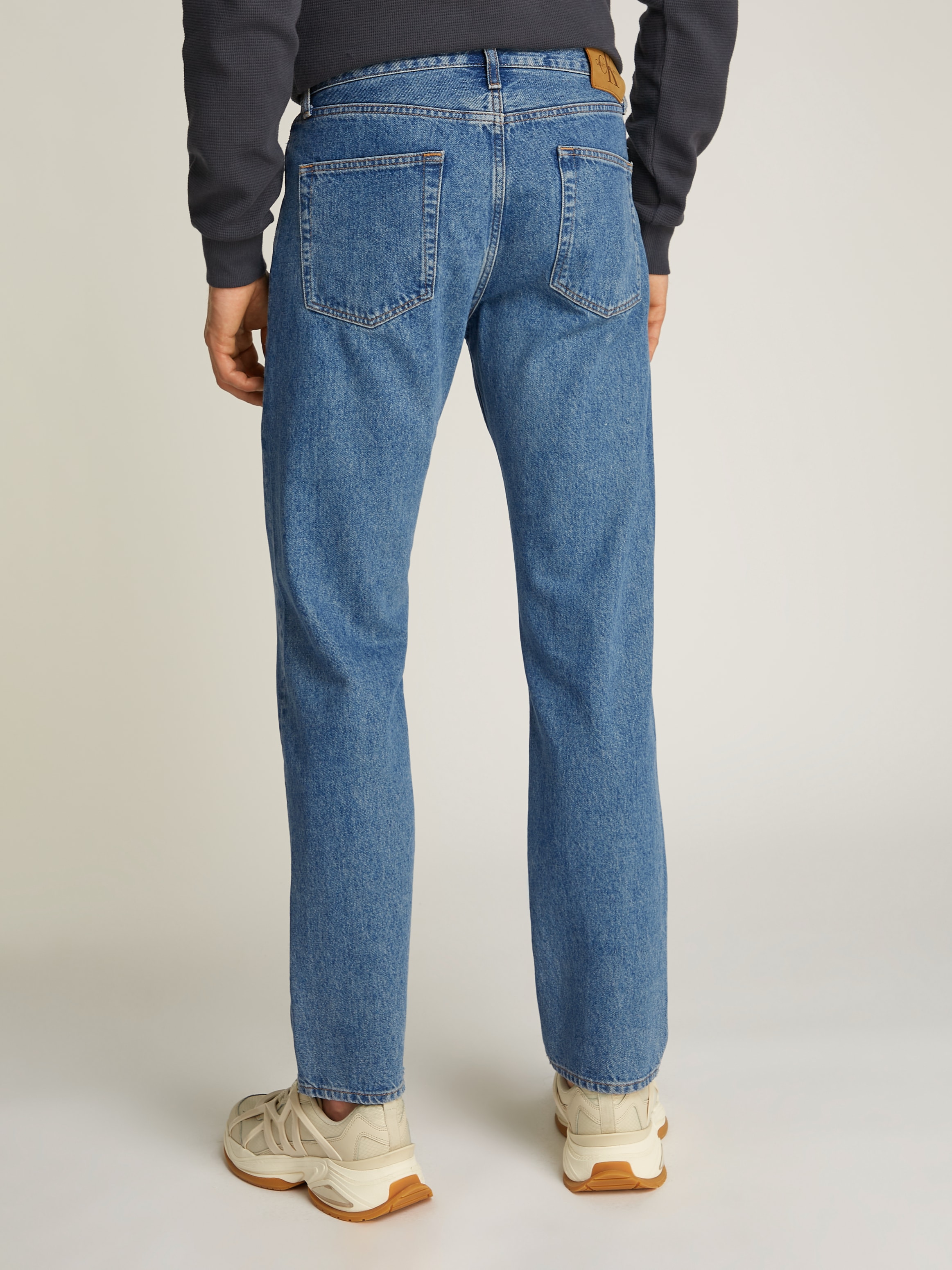 Calvin Klein Jeans Straight-Jeans »STANDARD STRAIGHT«, Coinpocket, Logostickerei