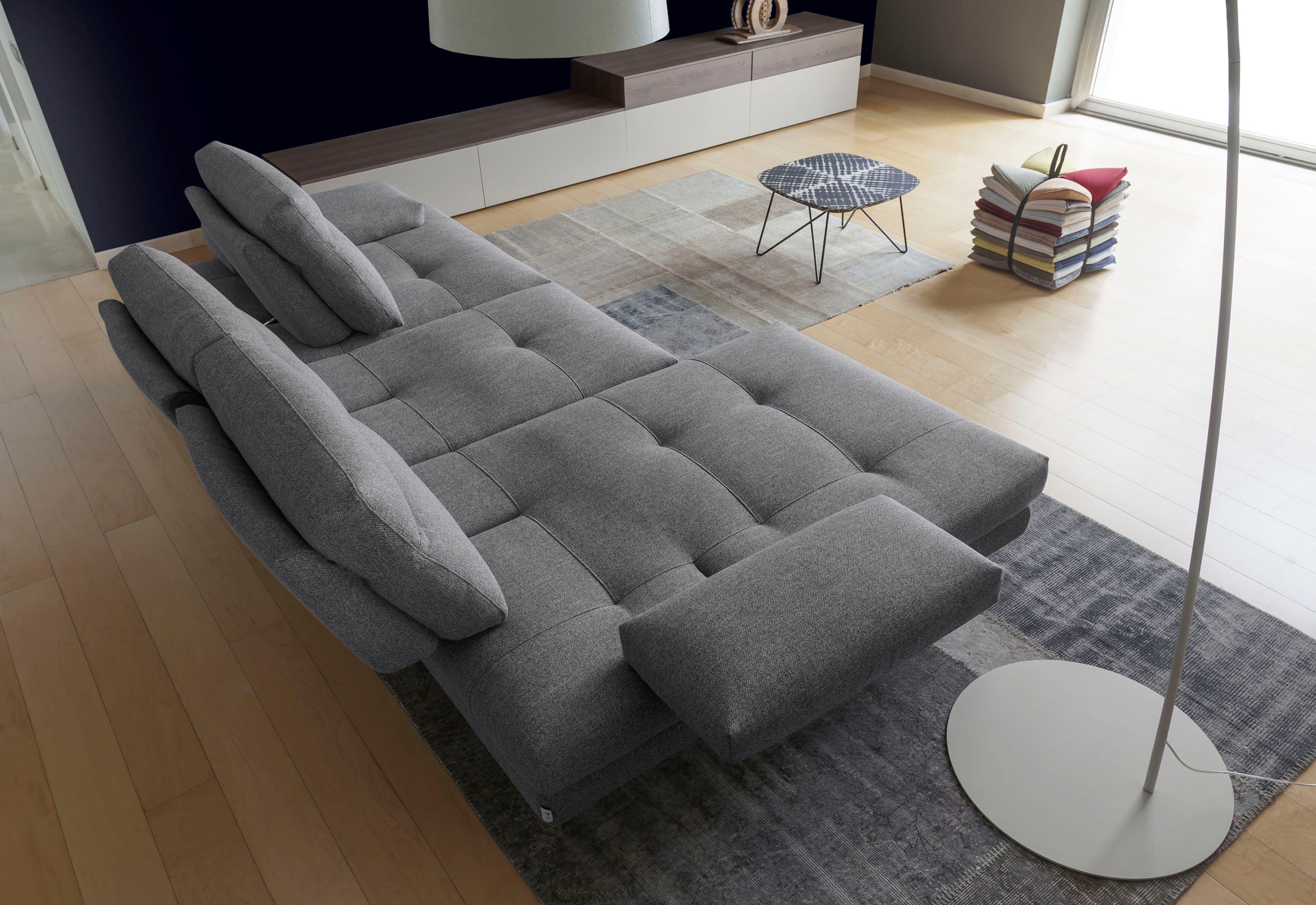 CALIA ITALIA Ecksofa »Toby Wing, B/T: 288/153 cm, Designsofa mit hohem Sitzkomfort, L-Form« inklusive Sitztiefenverstellung, Füße in chrom glänzend