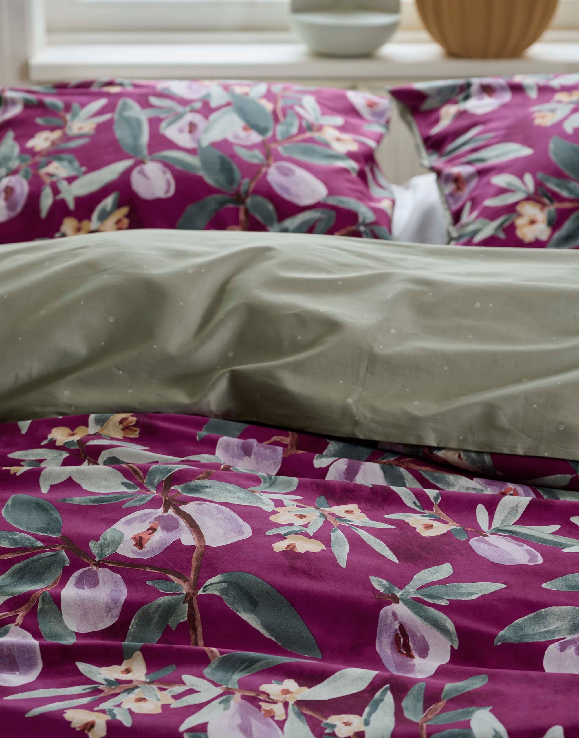 Covers & Co Wendebettwäsche »plums perfect, Baumwoll-Renforcé«