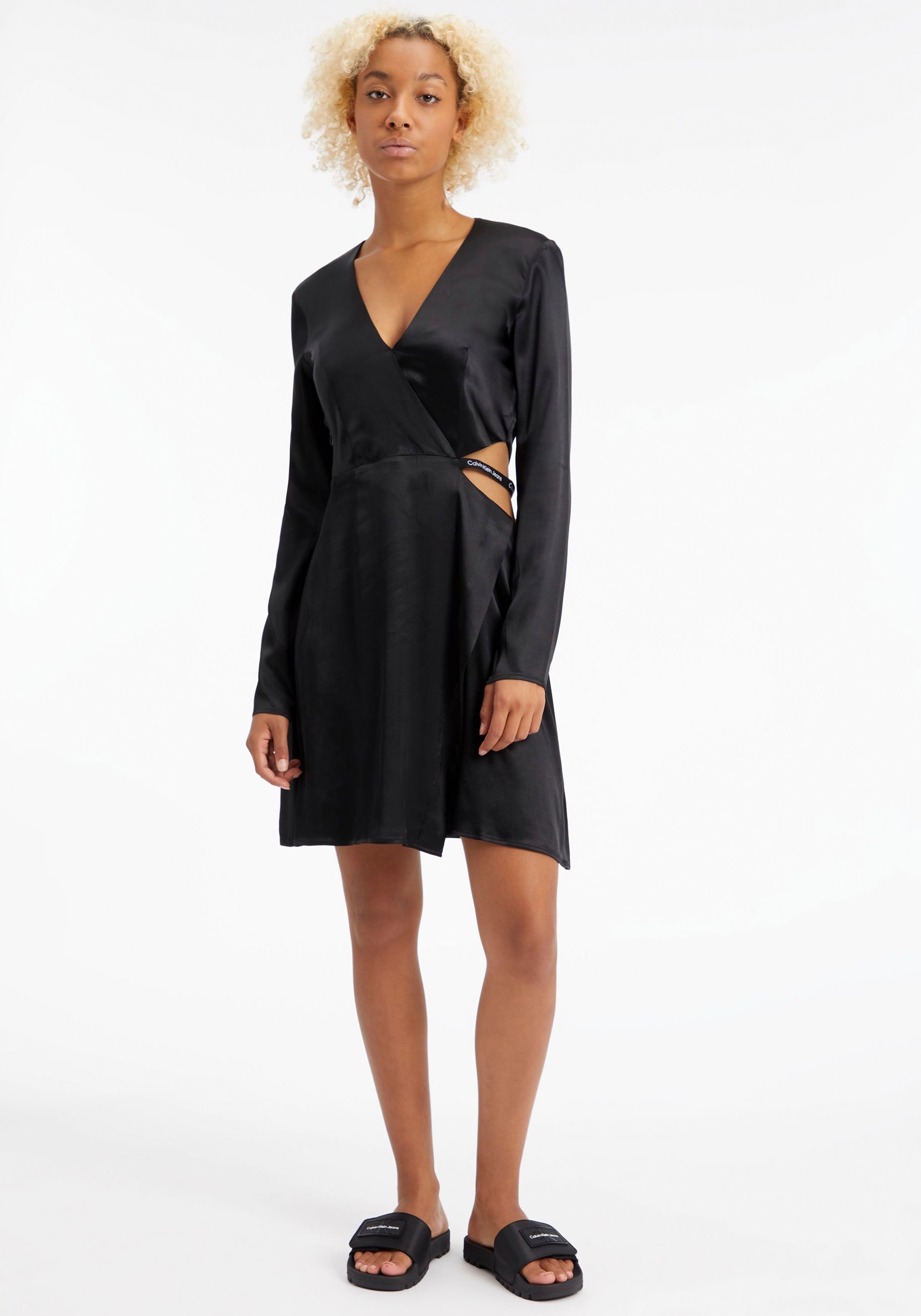 Calvin Klein Jeans Skaterkleid »WAIST LOGO CUT OUT DRESS« mit Cut-Out-Detail