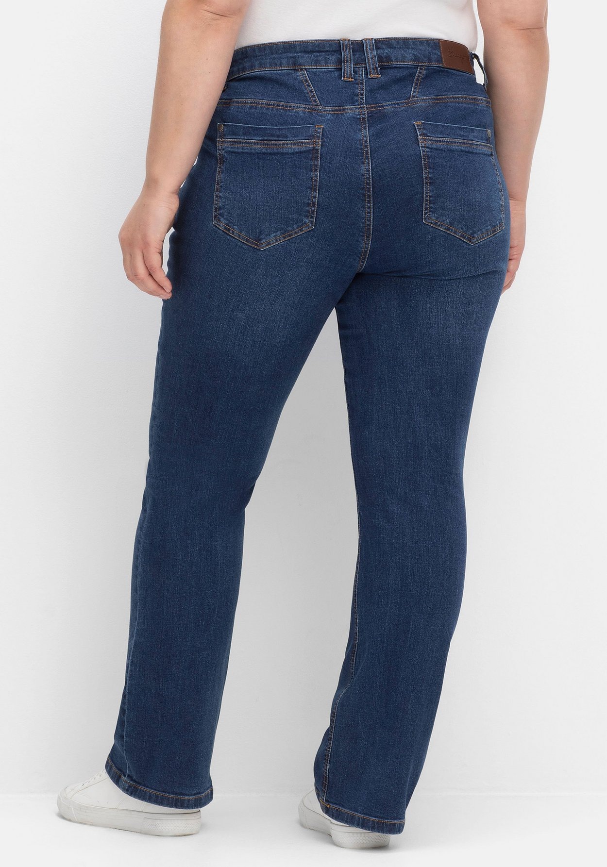 Sheego Bootcut-Jeans »Bootcut-Jeans SUSANNE ideal bei viel Bauch und schmalen Beinen«