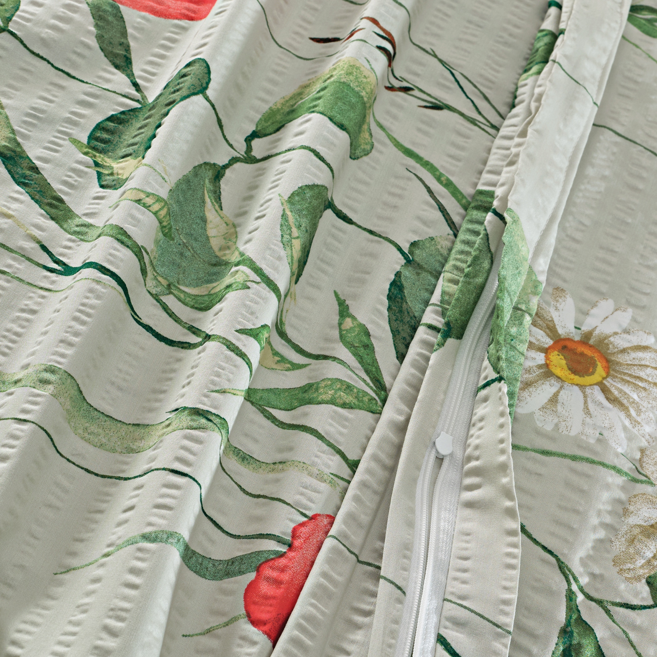 Florella Kissenbezüge »»Liara grün« Soft-Touch Seersucker,  50% Baumwolle, 50% Viskose«