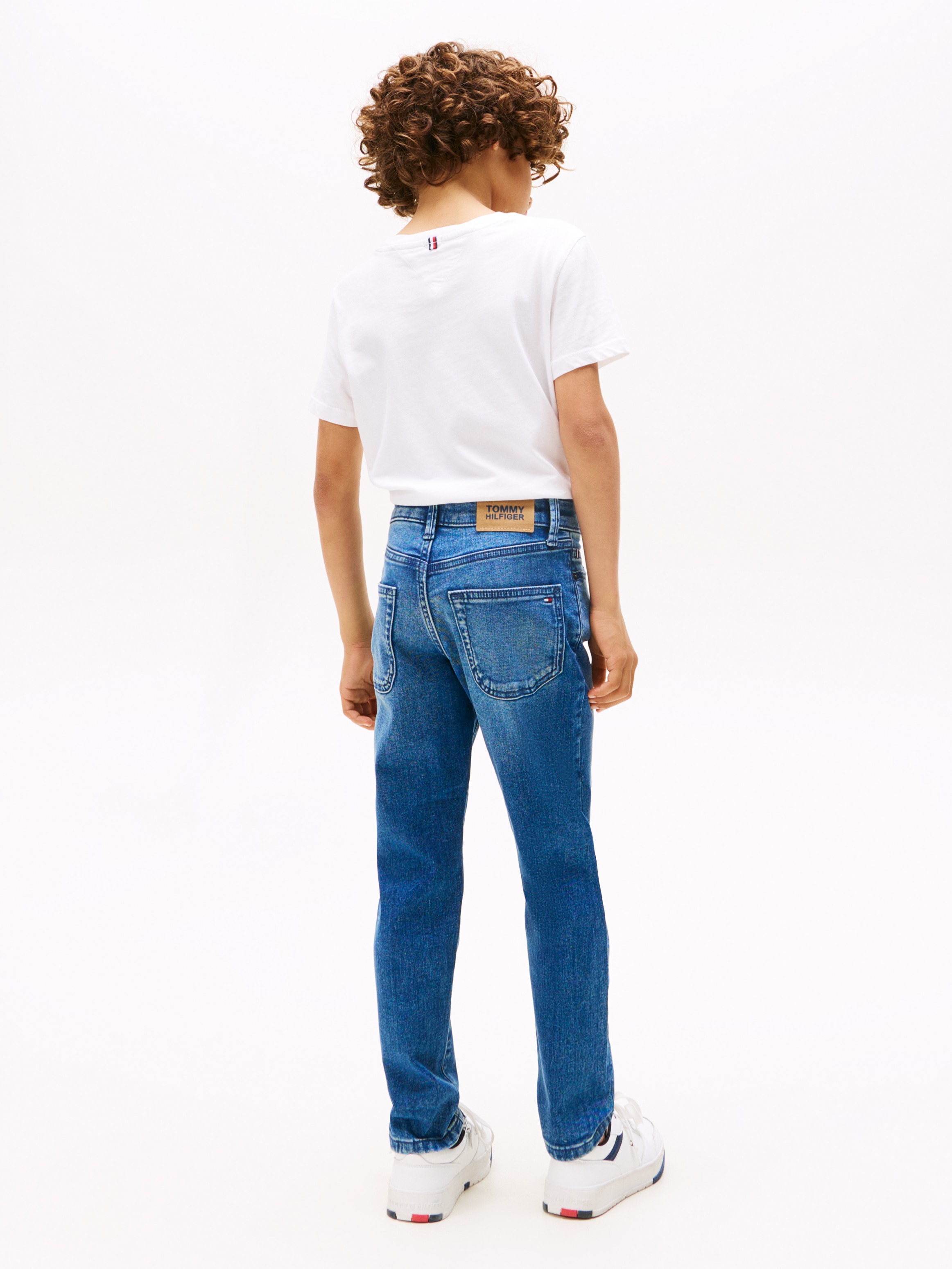 Tommy Hilfiger Straight-Jeans »MODERN STRAIGHT« für Kinder bis 16 Jahre, in heller Waschung