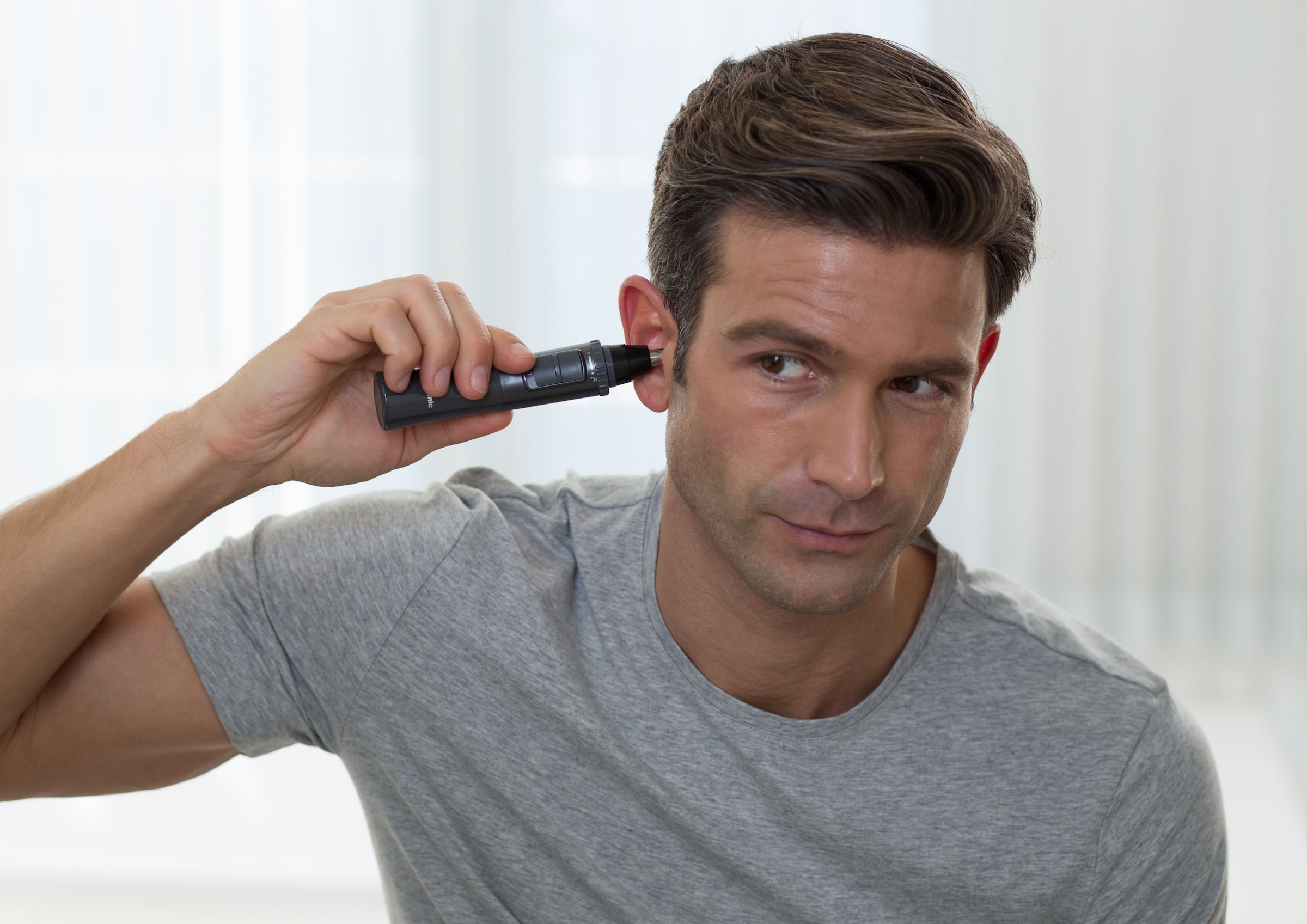 Panasonic Nasen- und Ohrhaartrimmer »ER-GN33-H301«, Hochwertige Klingen, ideal für unterwegs, hygienische Reinigung