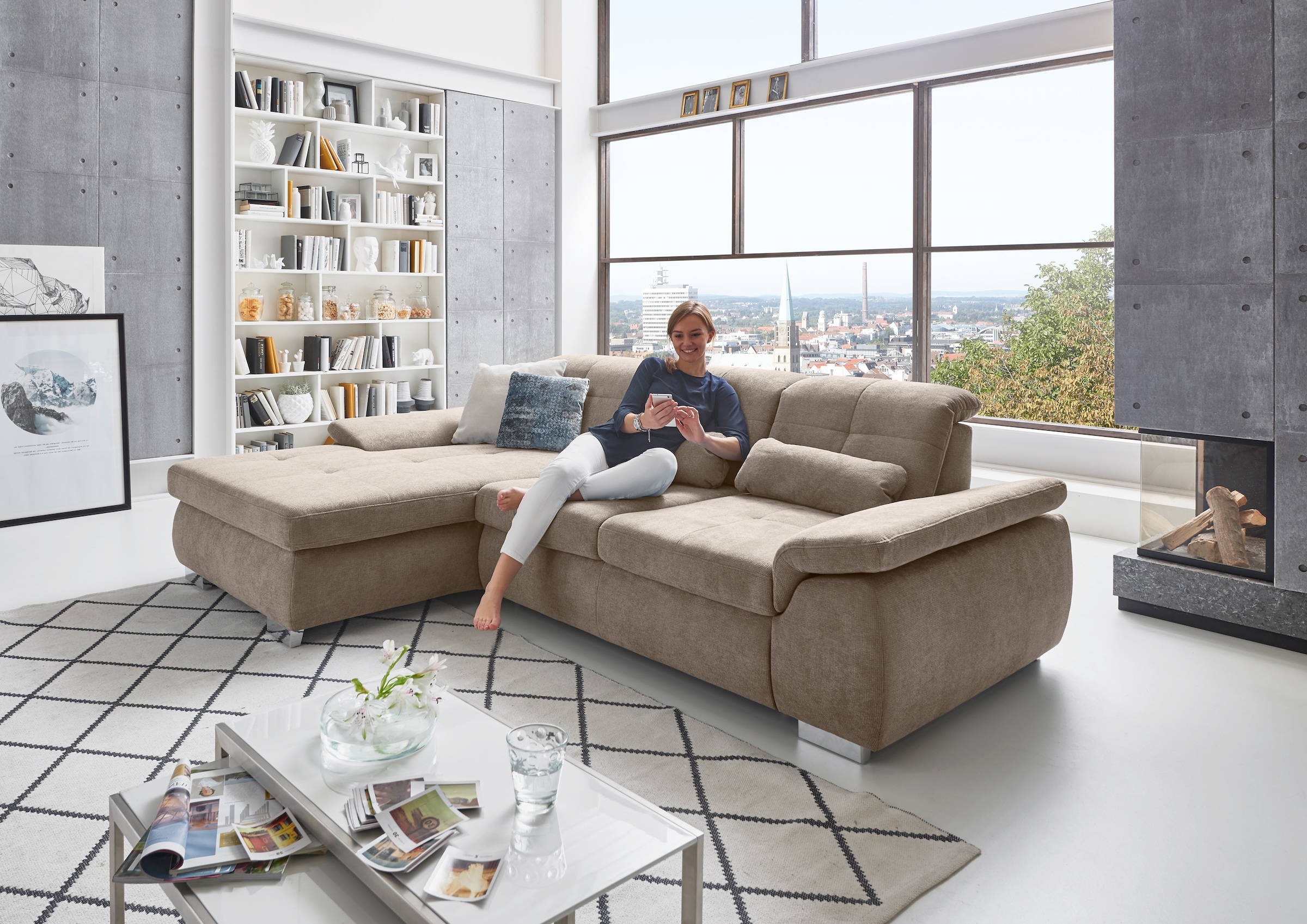 Die PlanBar Ecksofa »MP-IN16037 L-Form, Breite 289 cm, mit Kaltschaum-Polsterung« mit Sitztiefenverstellung & Zierkissen