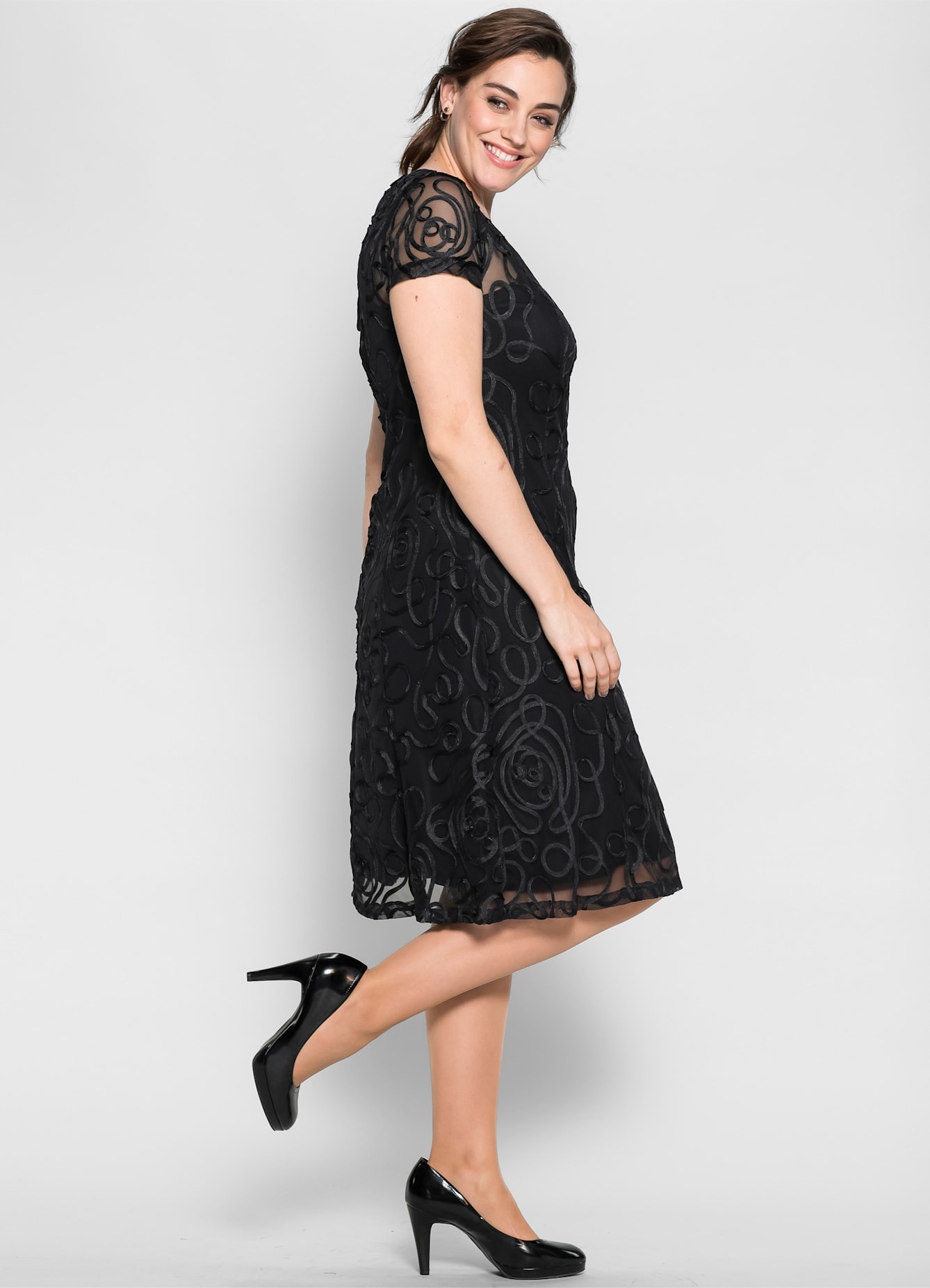 Sheego Spitzenkleid »Spitzenkleid«