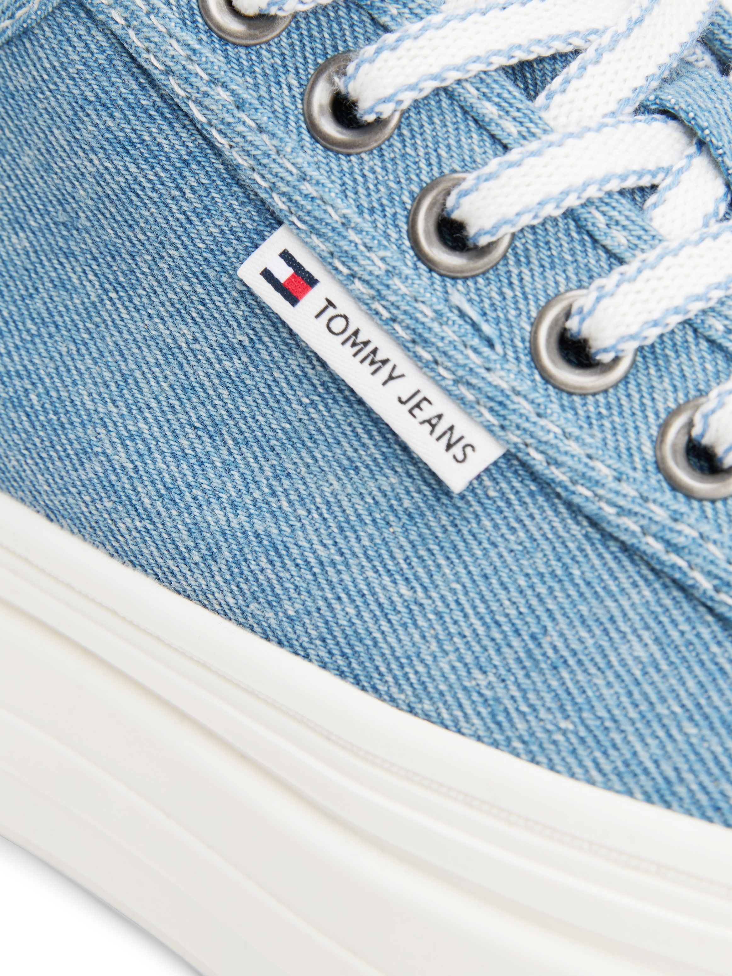 Tommy Jeans Plateausneaker »TJW FOXING FLATFORM LC«, Freizeitschuh, Halbschuh, Schnürschuh im Jeans-Look