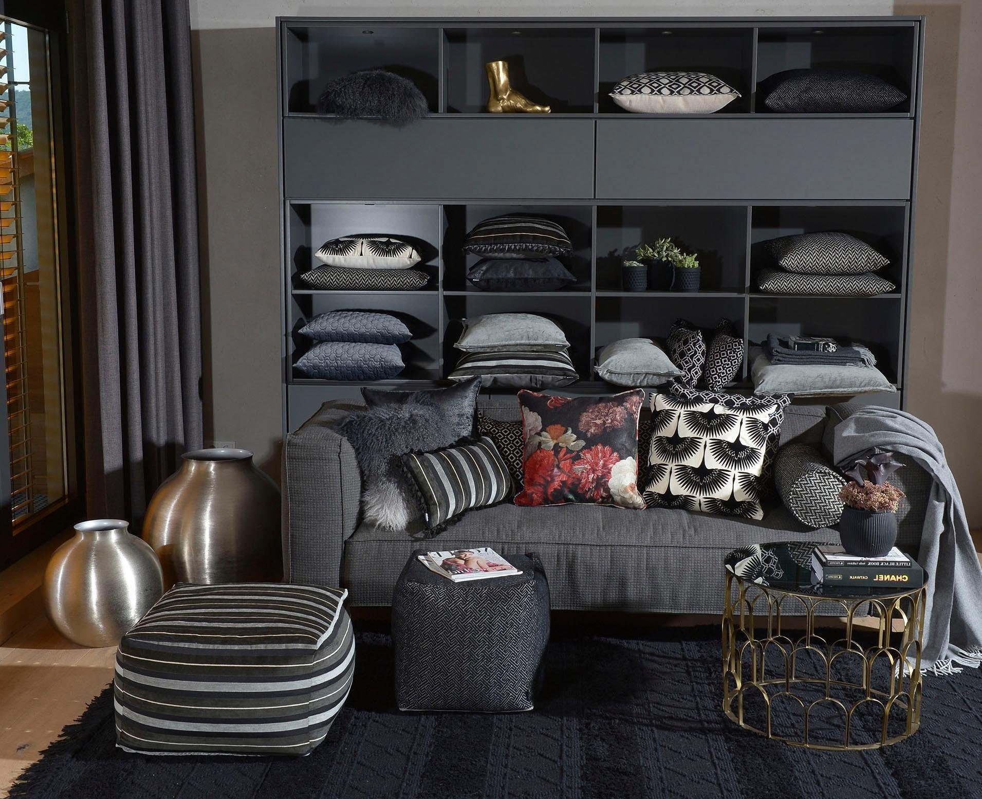 H.O.C.K. Dekokissen »Black Swan« mit schicken Schwanenmotiven, Wendekissenhülle mit Füllung, 1 Stück