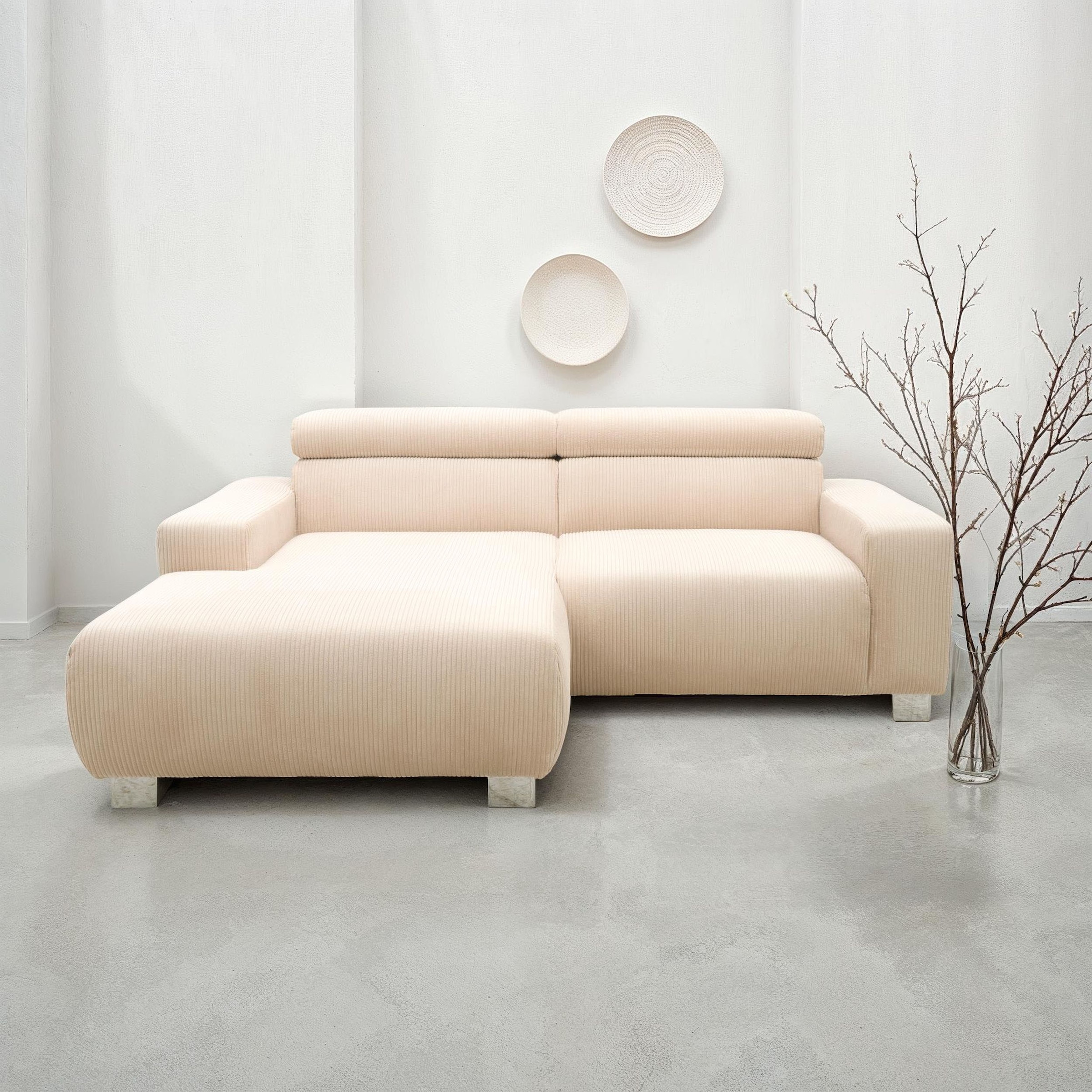 DOMO collection Ecksofa »100030 inkl. Kopfteilverstellung, guter Sitzkomfort, Cordbezug, L-Form« mit komfortabler Wellenunterfederung, ideal für kleine Räume