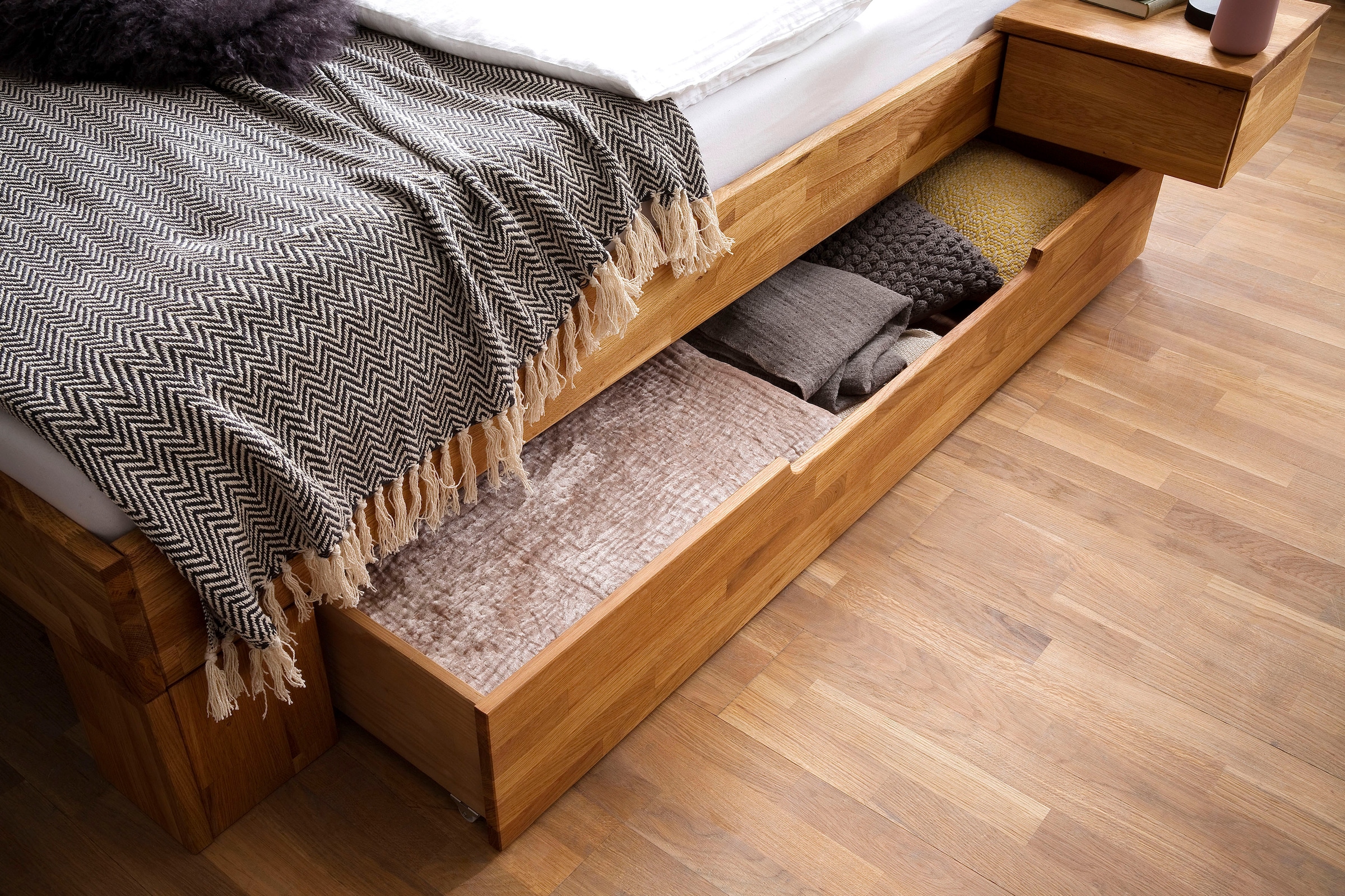 Home affaire Bettschubkasten »Tommy« aus massivem Wildeichenholz, in unterschiedlichen Breiten