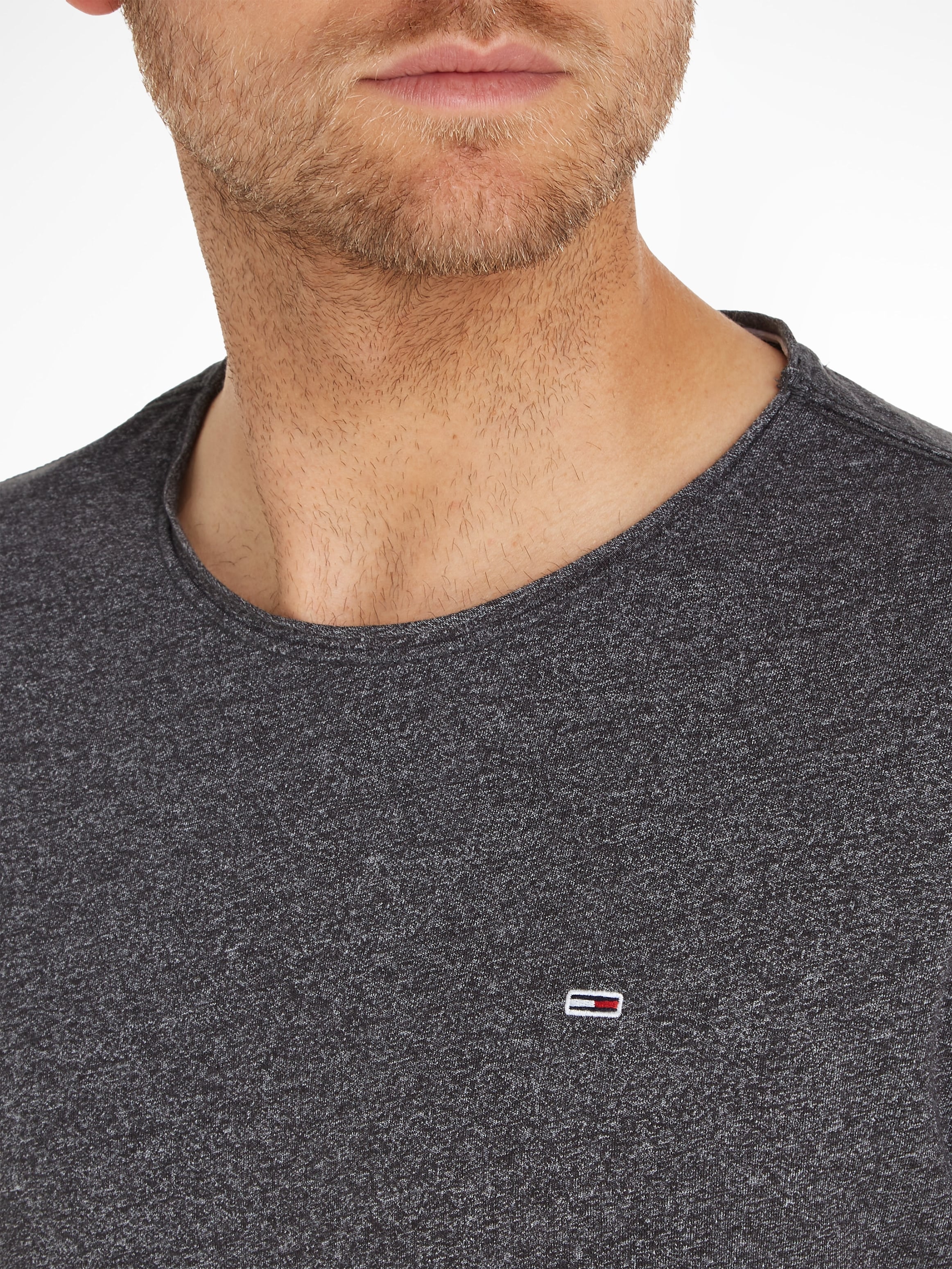 Tommy Jeans T-Shirt »TJM SLIM JASPE C NECK«, Classics Slim Fit mit Markenlabel