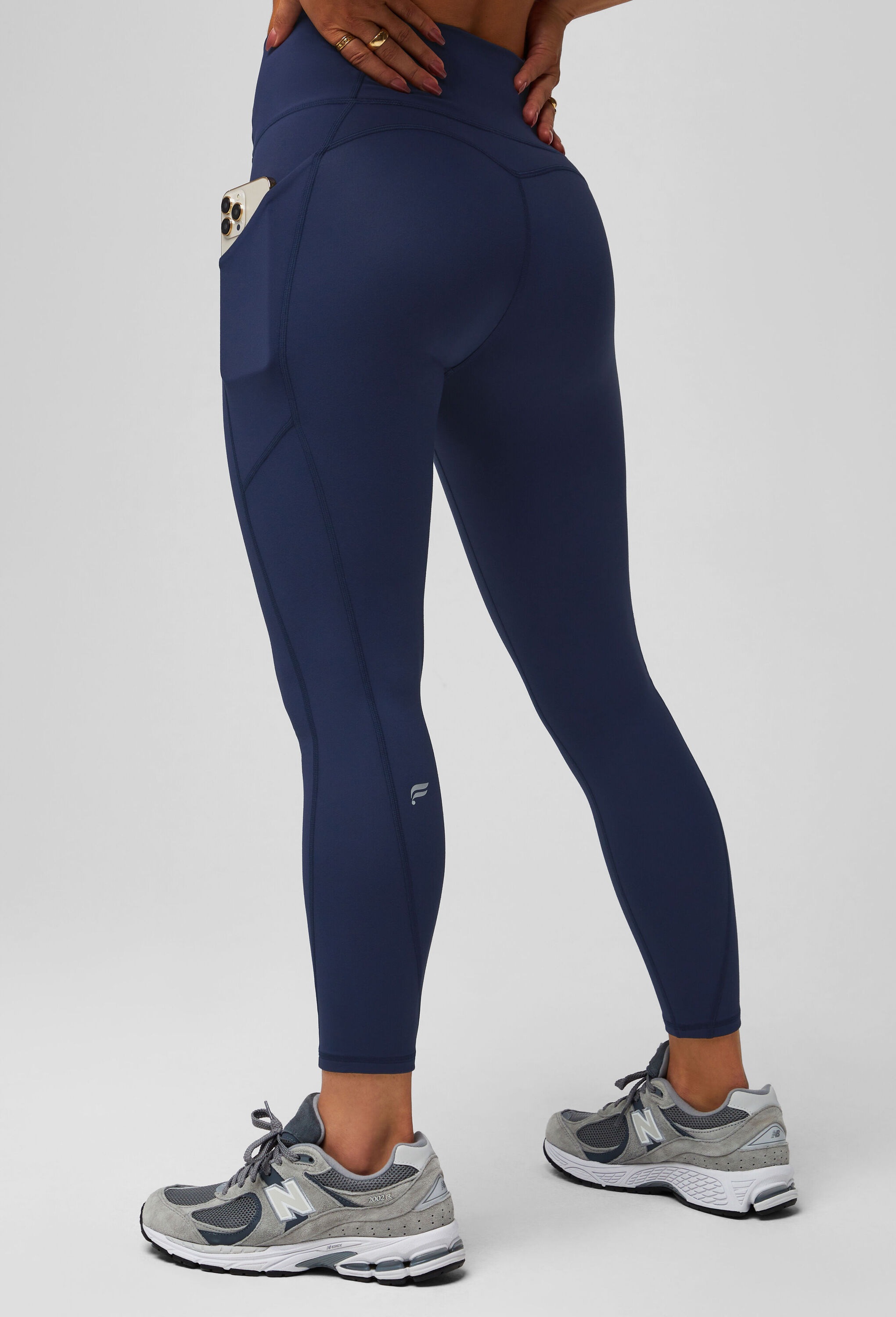 Fabletics Leggings »Fabletics Leggings Oasis PureLuxe High-Waisted 7/8 Leggings«  aus blickdichtem Stoff und mit mittlerer Kompression