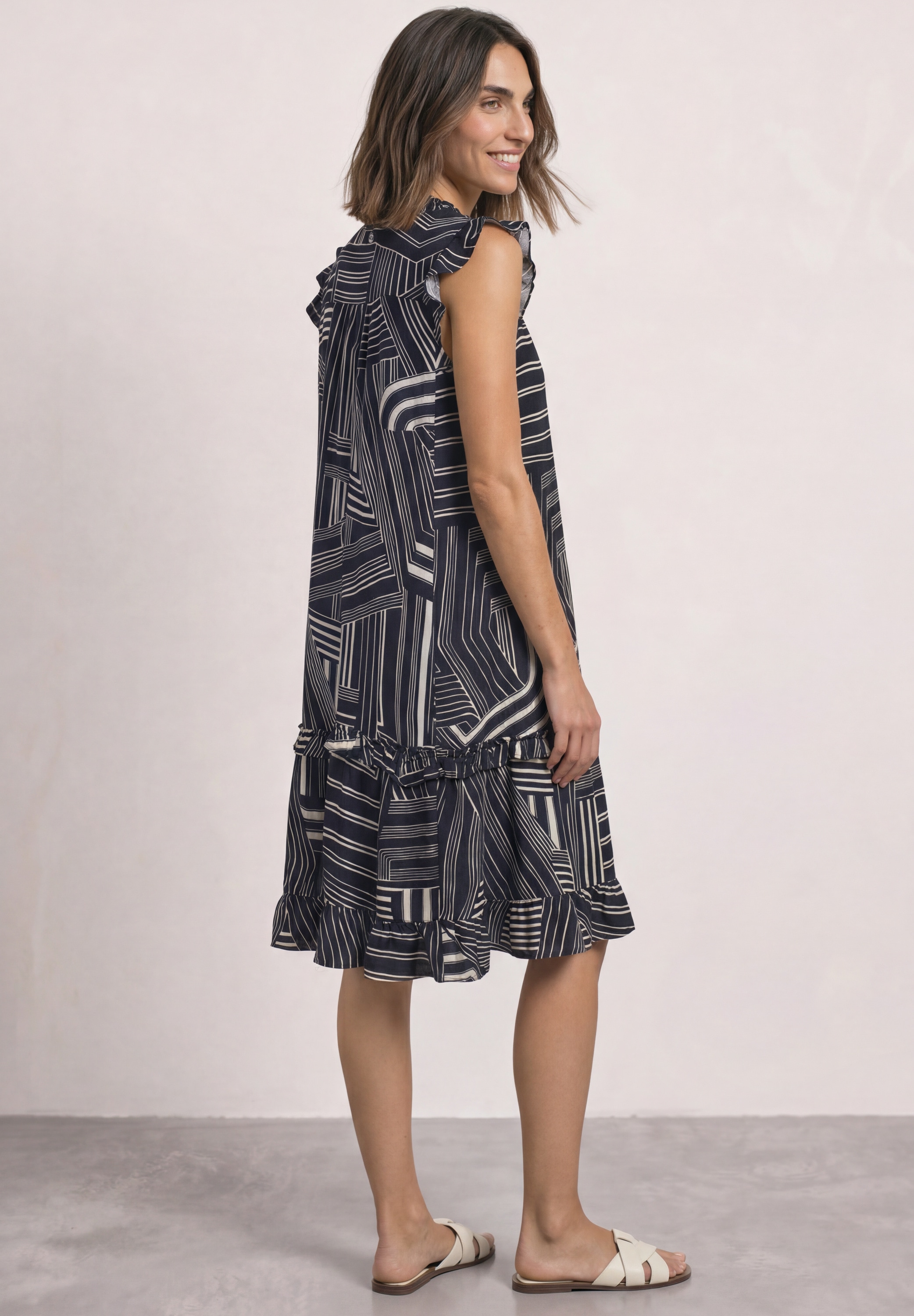 STREET ONE Midikleid Ohne Taschen Knielanges Sommerkleid / ärmellos / Grafisches Muster