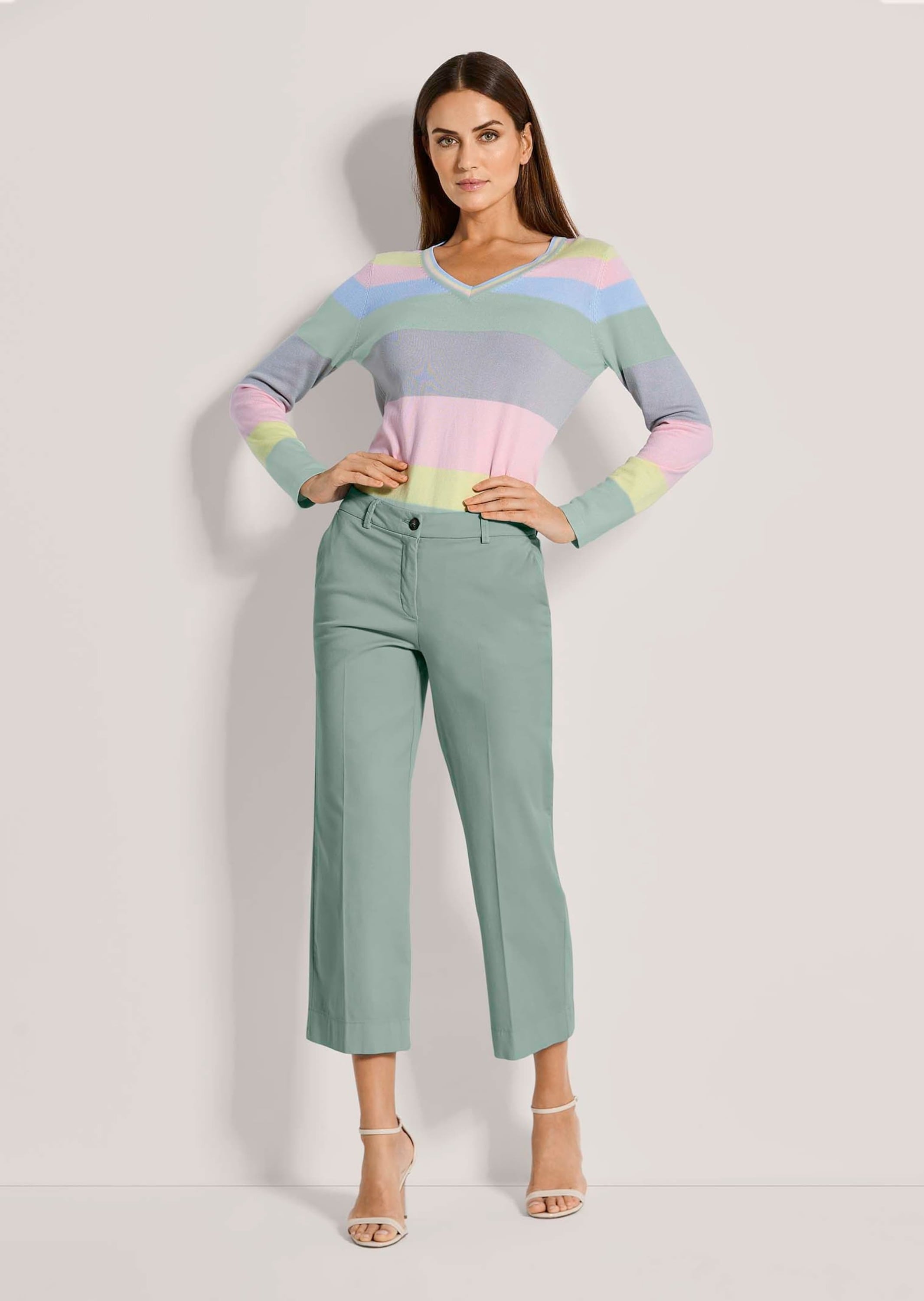 MADELEINE Caprihose »Hose Weite 7/8-Hose mit Bügelfalten«