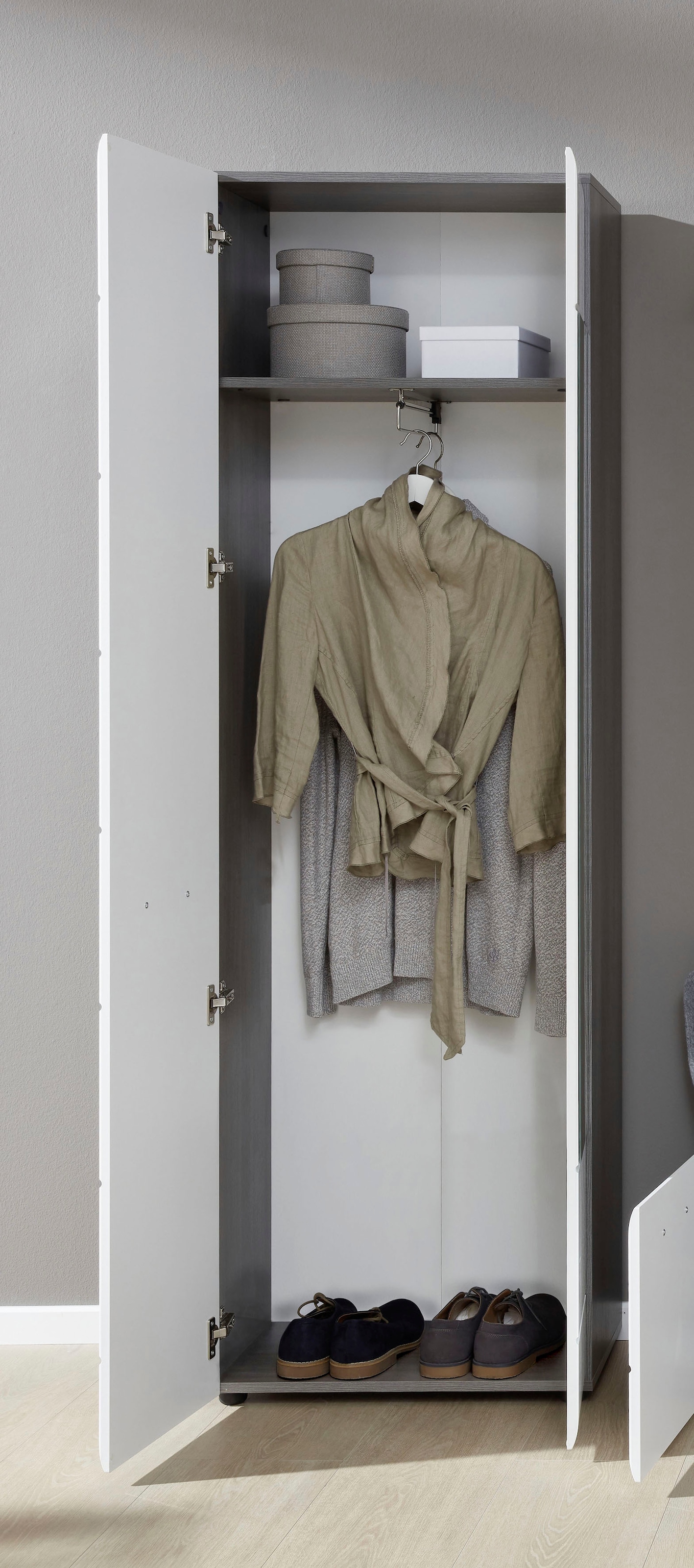 INOSIGN Garderobenschrank »Sovana«, mit Frontspiegel
