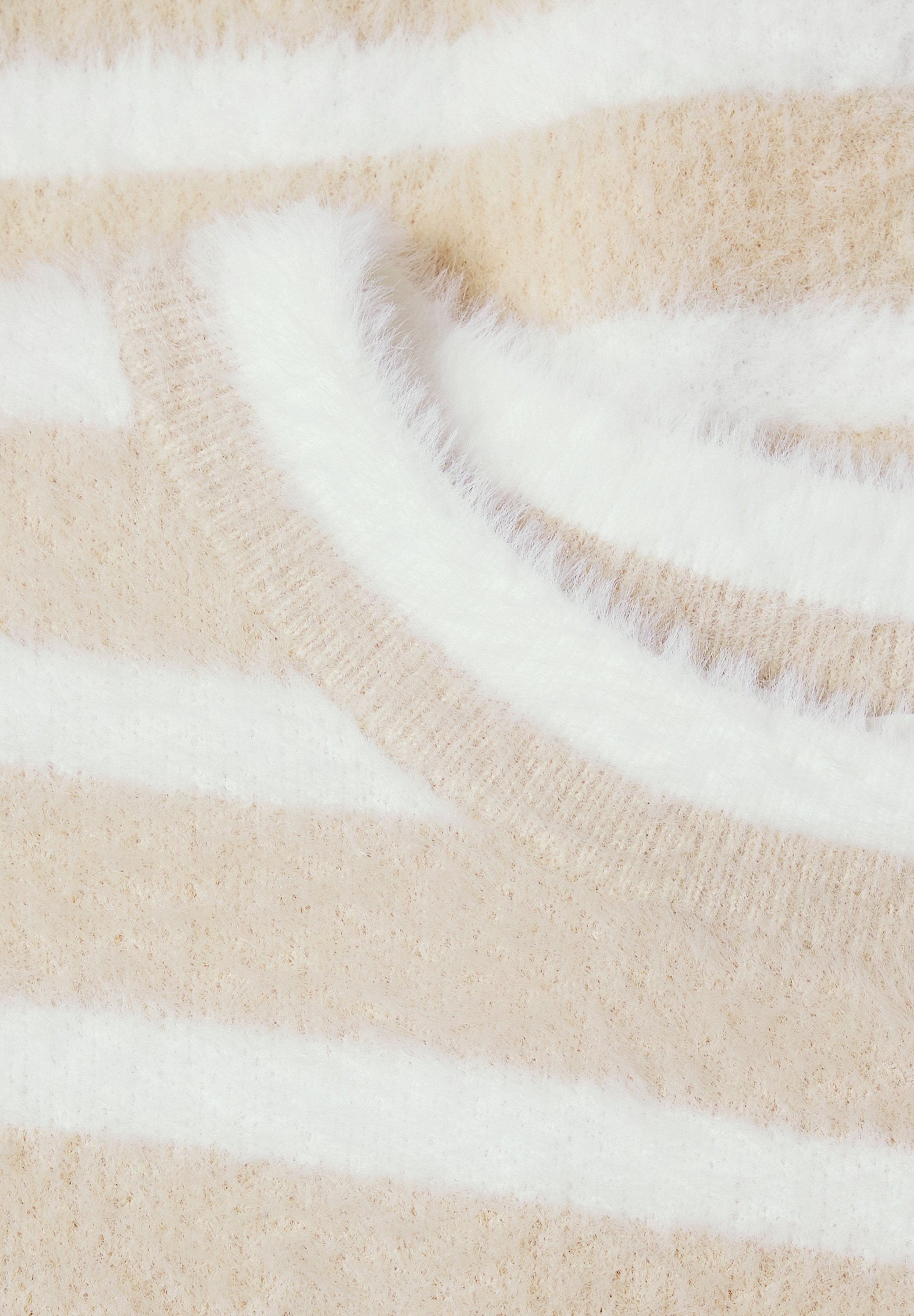 STREET ONE Rundhalspullover Kuschelpullover mit Rundhals und Streifen