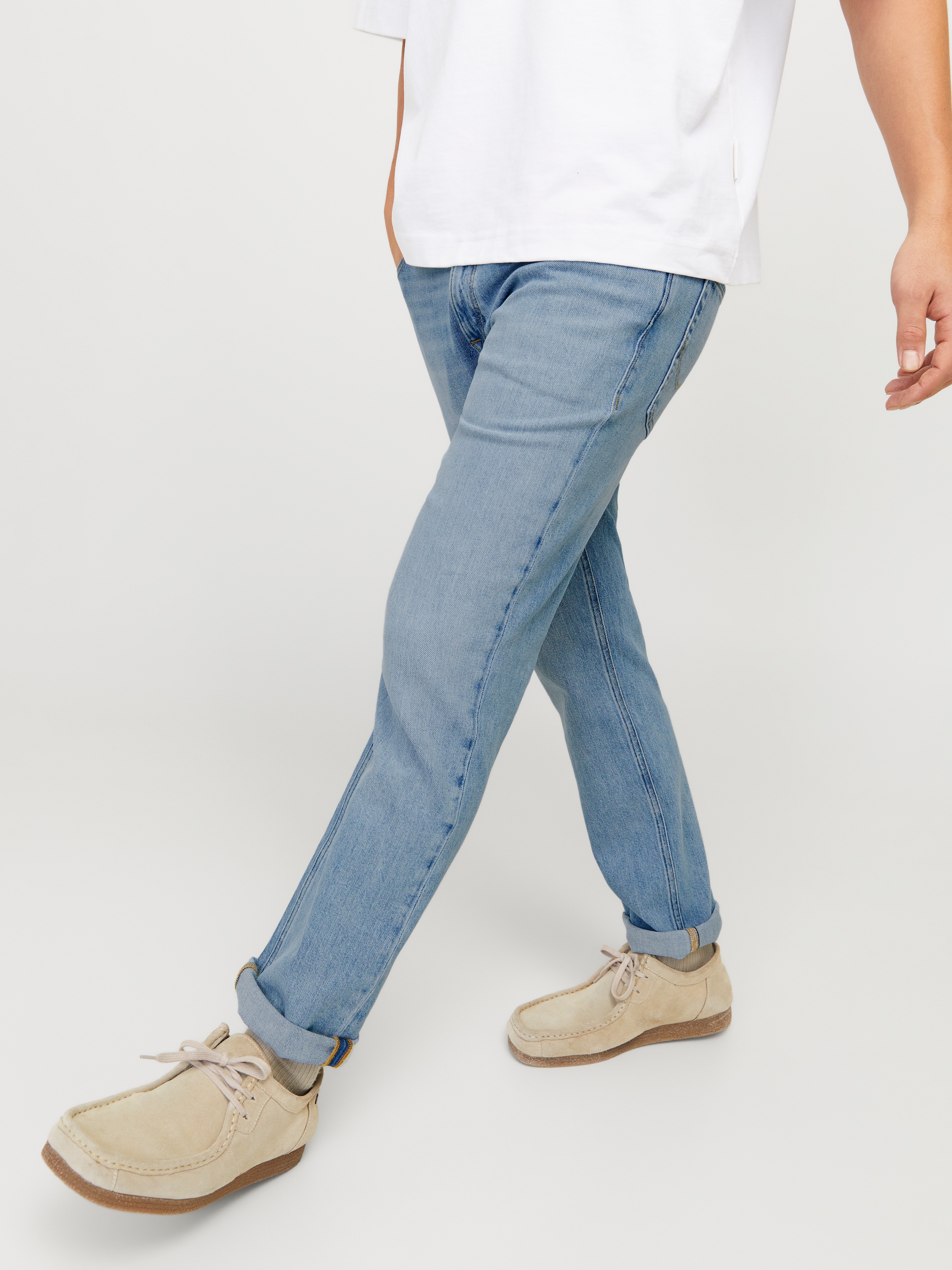 Jack & Jones Regular-fit-Jeans »JJICLARK im Used-Look, Stretchkomfort und niedrige Leibhöhe« mit Abriebeffekten