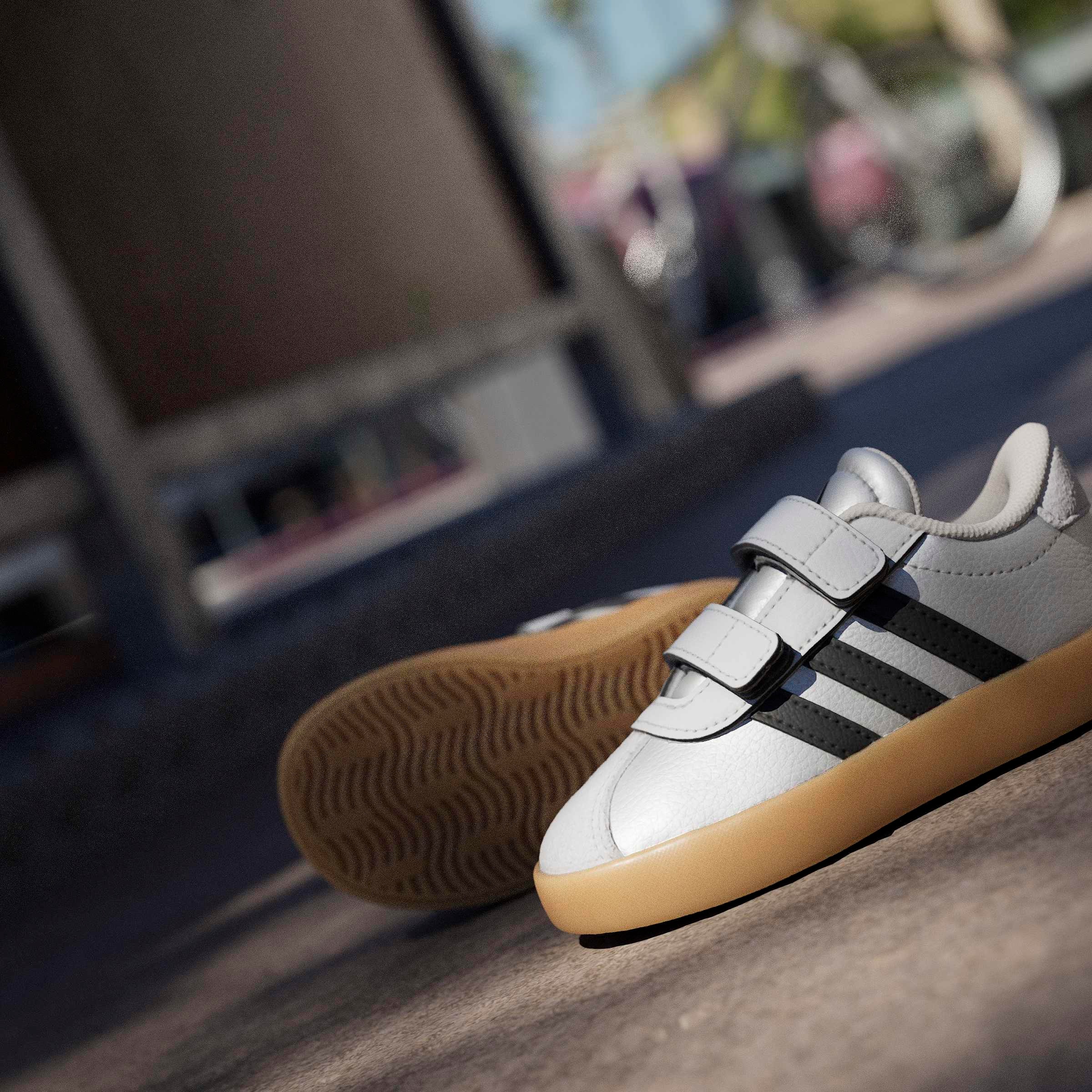 adidas Sportswear Sneaker »VL COURT 3.0 KIDS«  inspiriert vom Design des adidas samba, für Kinder