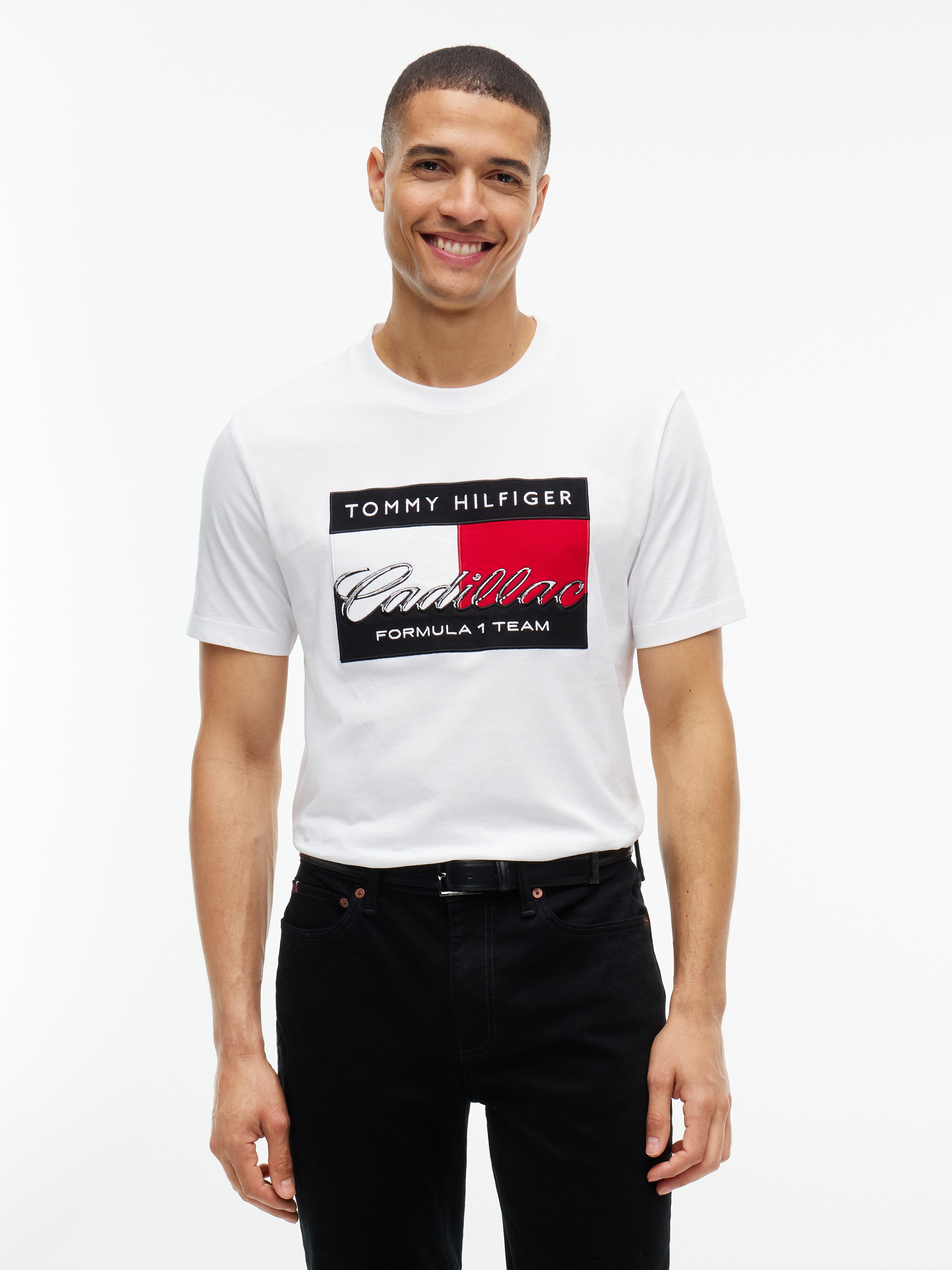 Tommy Hilfiger T-Shirt »TH x Cadillac Formula 1® Team GRAPHIC FLAG« aus Baumwoll-Jersey, Unisex