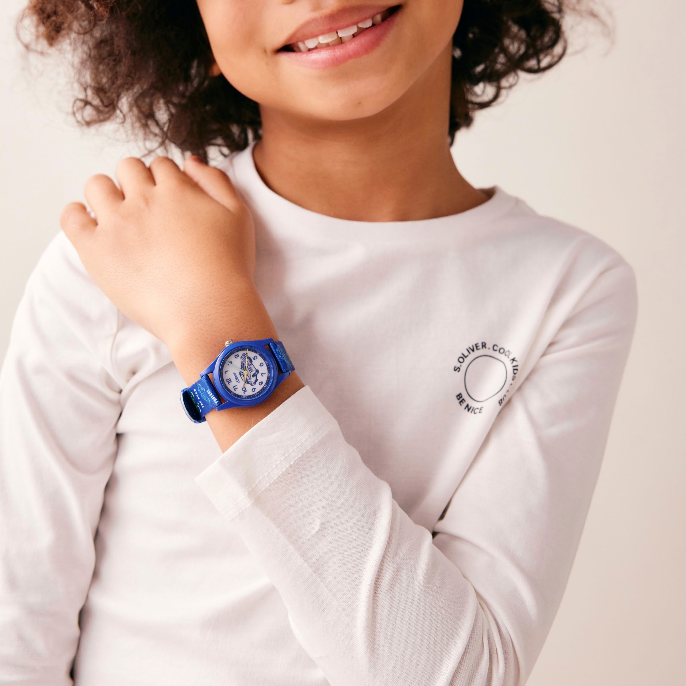 s.Oliver Quarzuhr, Armbanduhr, Kinderuhr, Autos, Schulanfang, Geburtstag, Geschenkidee