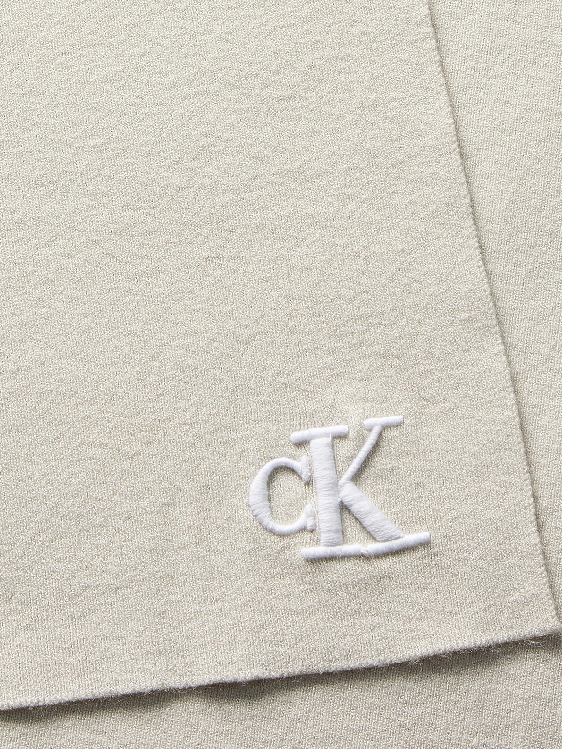 Calvin Klein Jeans Strickschal »CK FINE RIB KNITTED SCARF« Regular fit mit Markenlogo