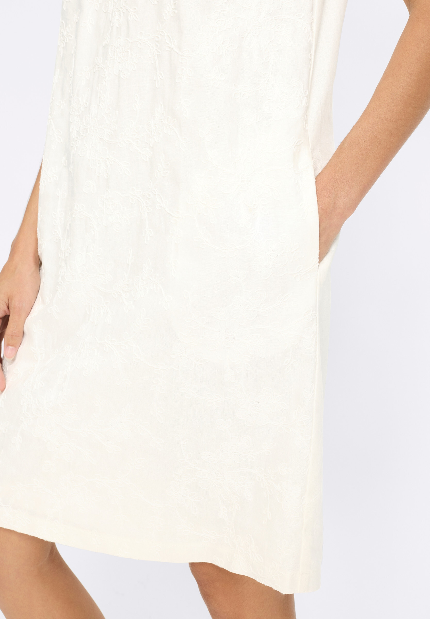 heine Sommerkleid »Kleid Sommerkleid mit Blumen-Stickerei« Nahttasche