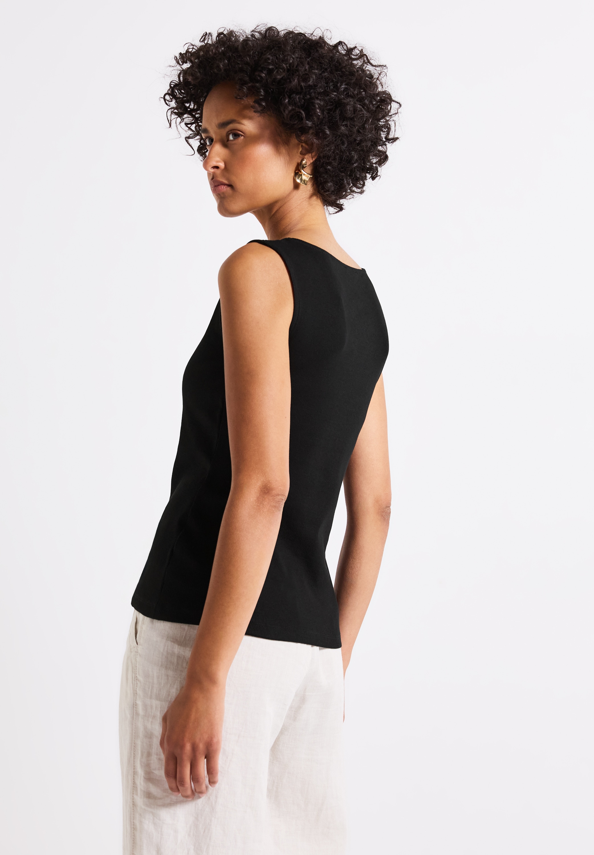 STREET ONE Shirttop »GANIA«, mit Herzausschnitt und Stretch
