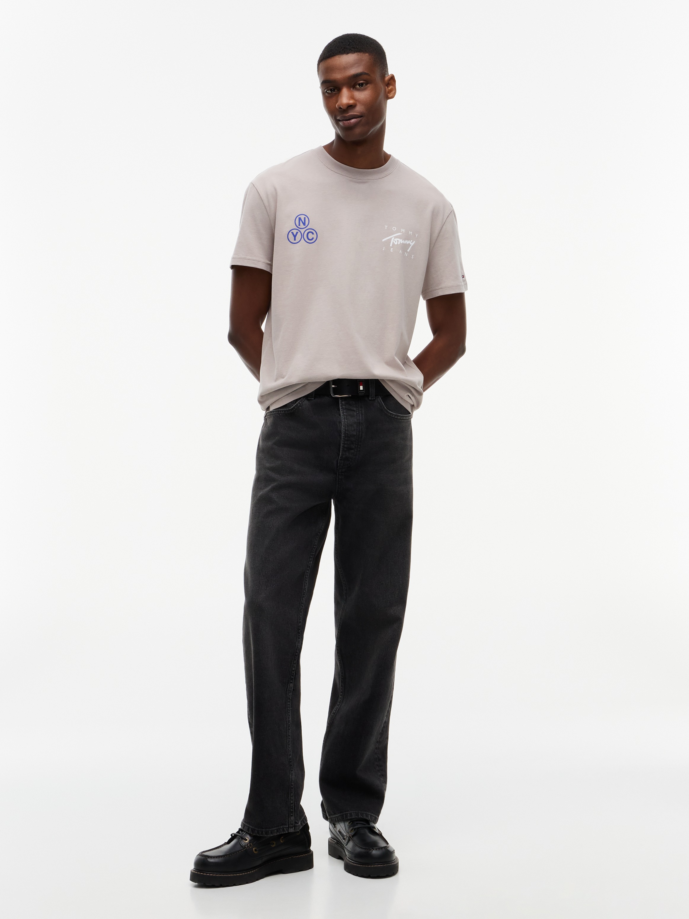 Tommy Jeans T-Shirt »REGULAR SIGNATURE PLAY TEE« Regular fit mit Print