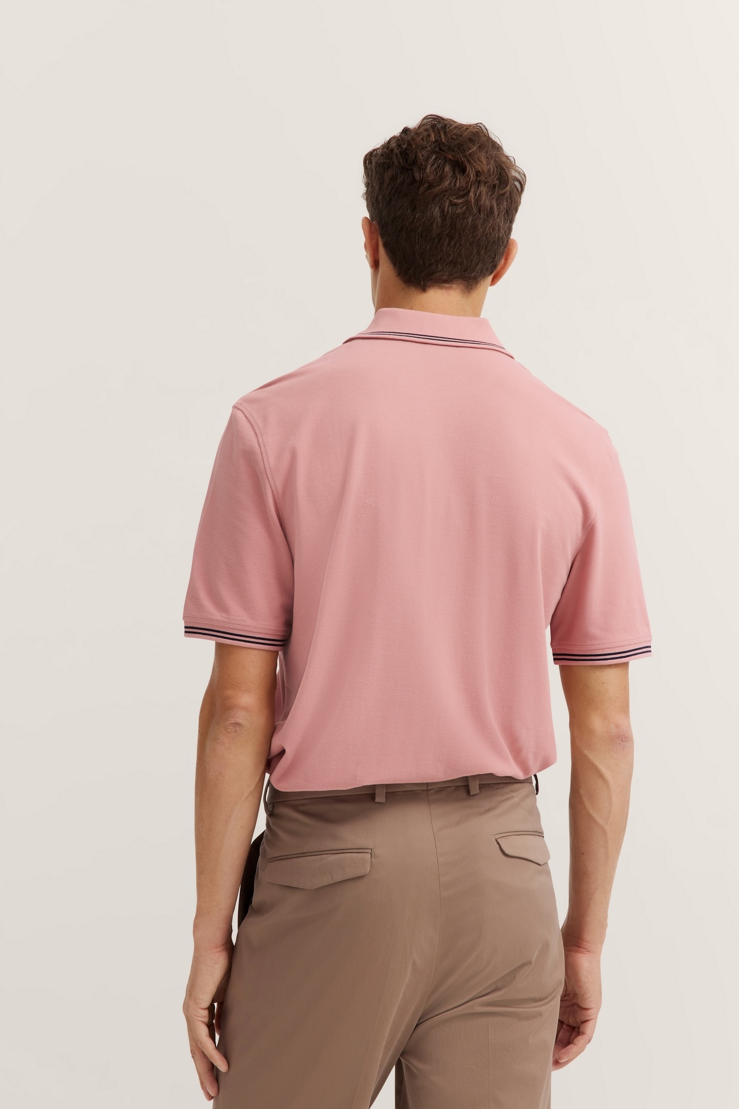 bugatti Poloshirt, mit Kontraststreifen und Bruststickerei
