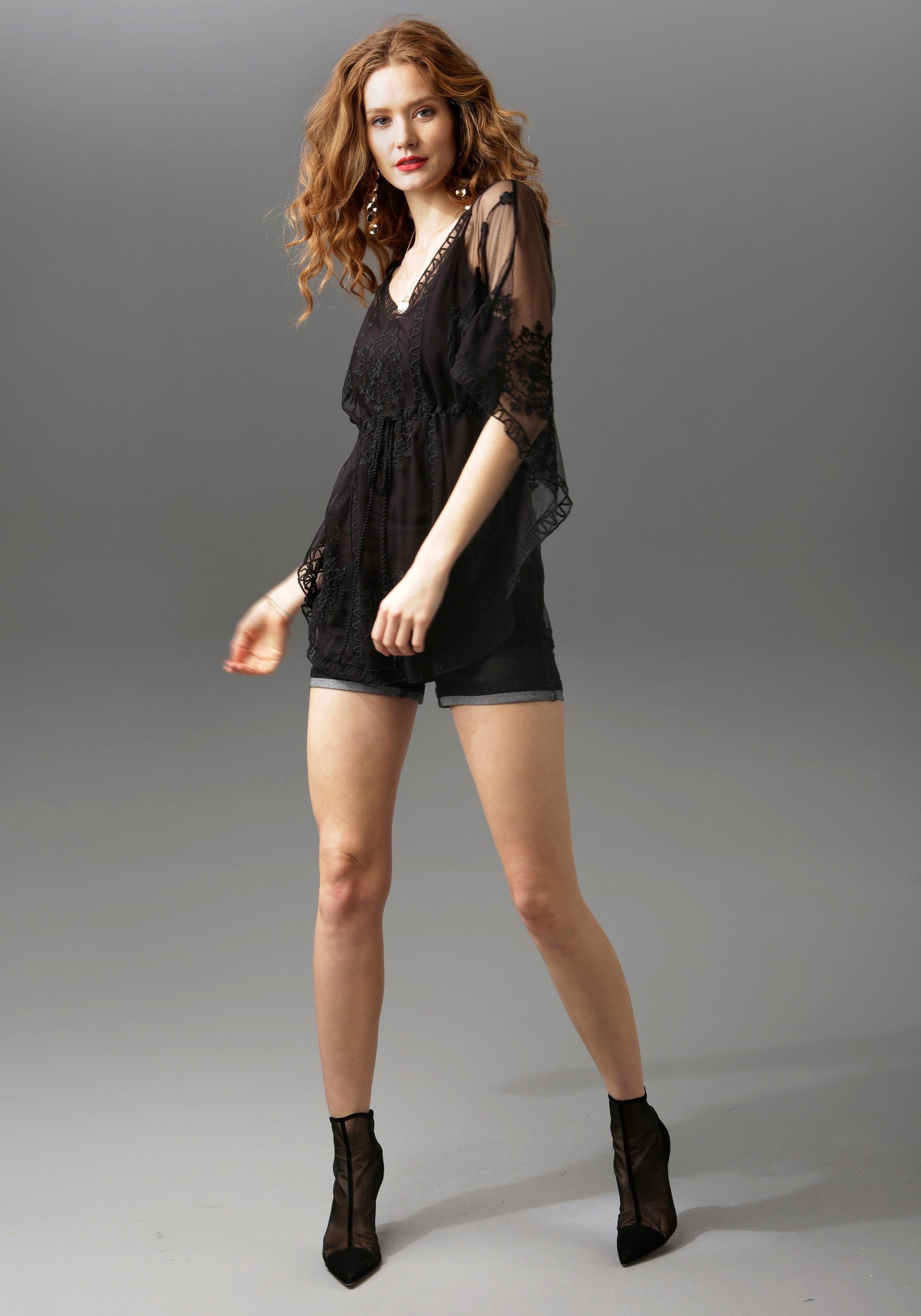 Aniston CASUAL Jeansshorts, mit leichten Abriebeffekte
