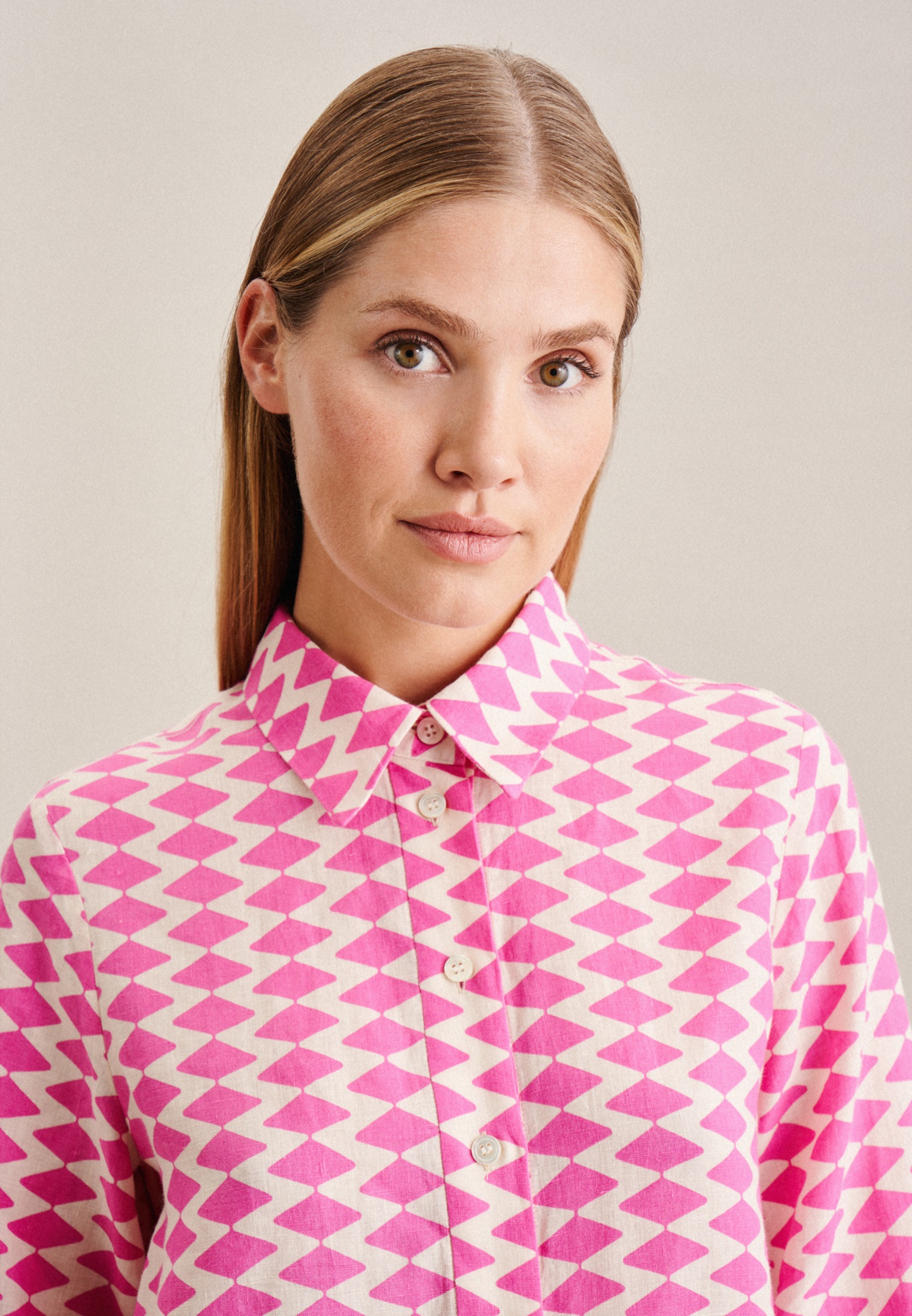 seidensticker Hemdbluse »Schwarze Rose«, Langarm Kragen Geometrische Muster