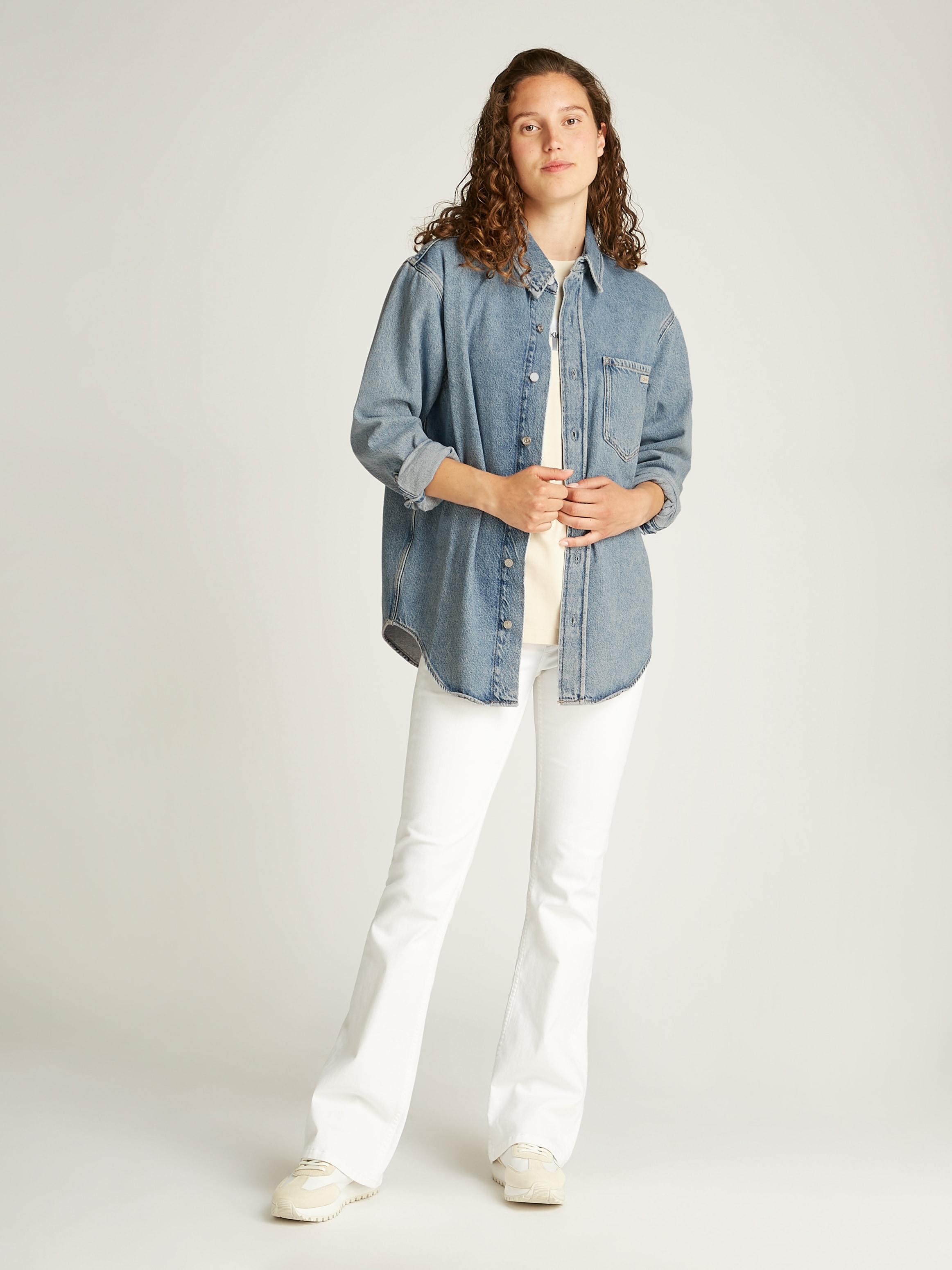 Calvin Klein Jeans Jeansbluse »DAD DENIM SHIRT«, in hellblauer Waschung